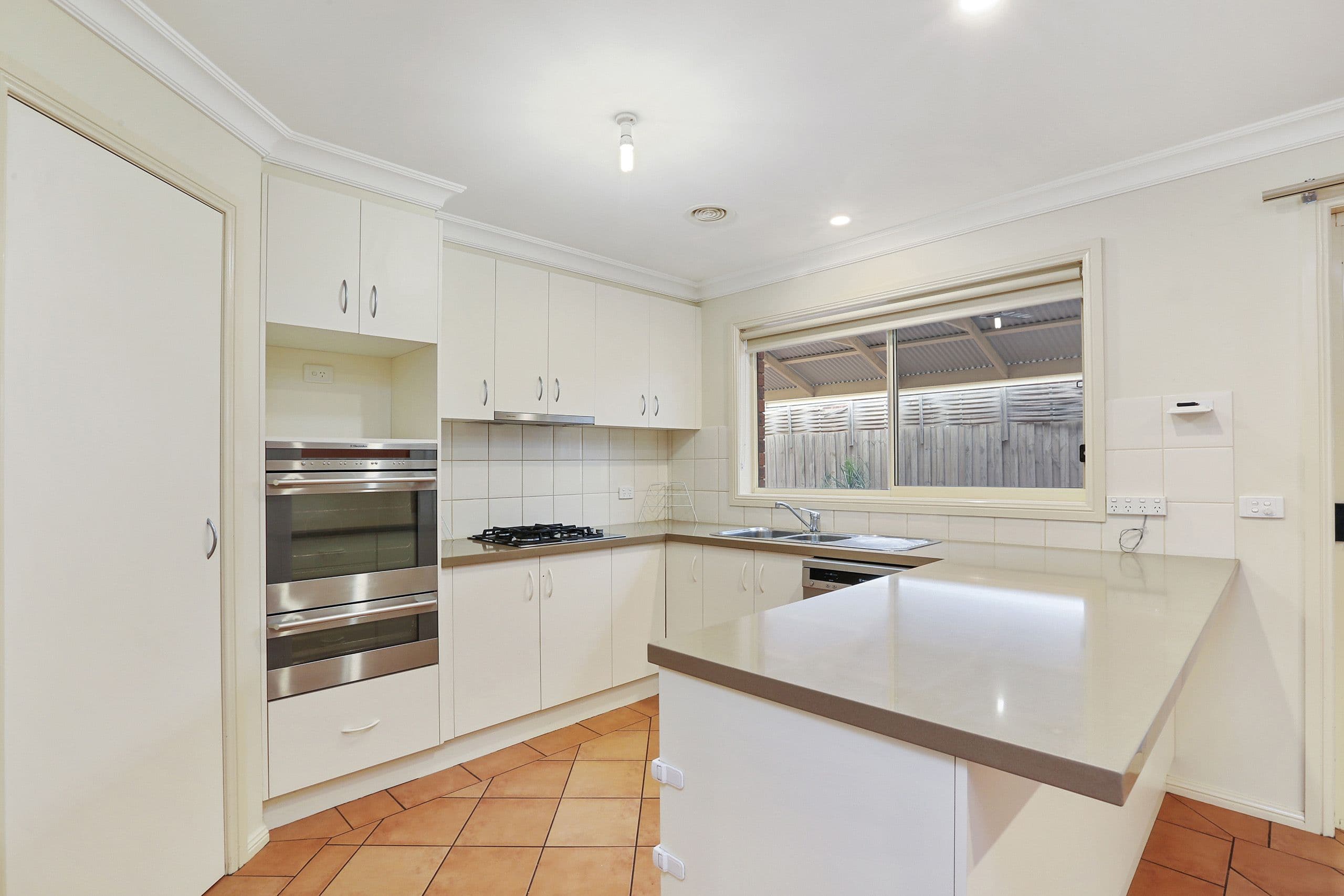 8 Oak Court, Lara VIC 3212, Lara - Thumbnail 3