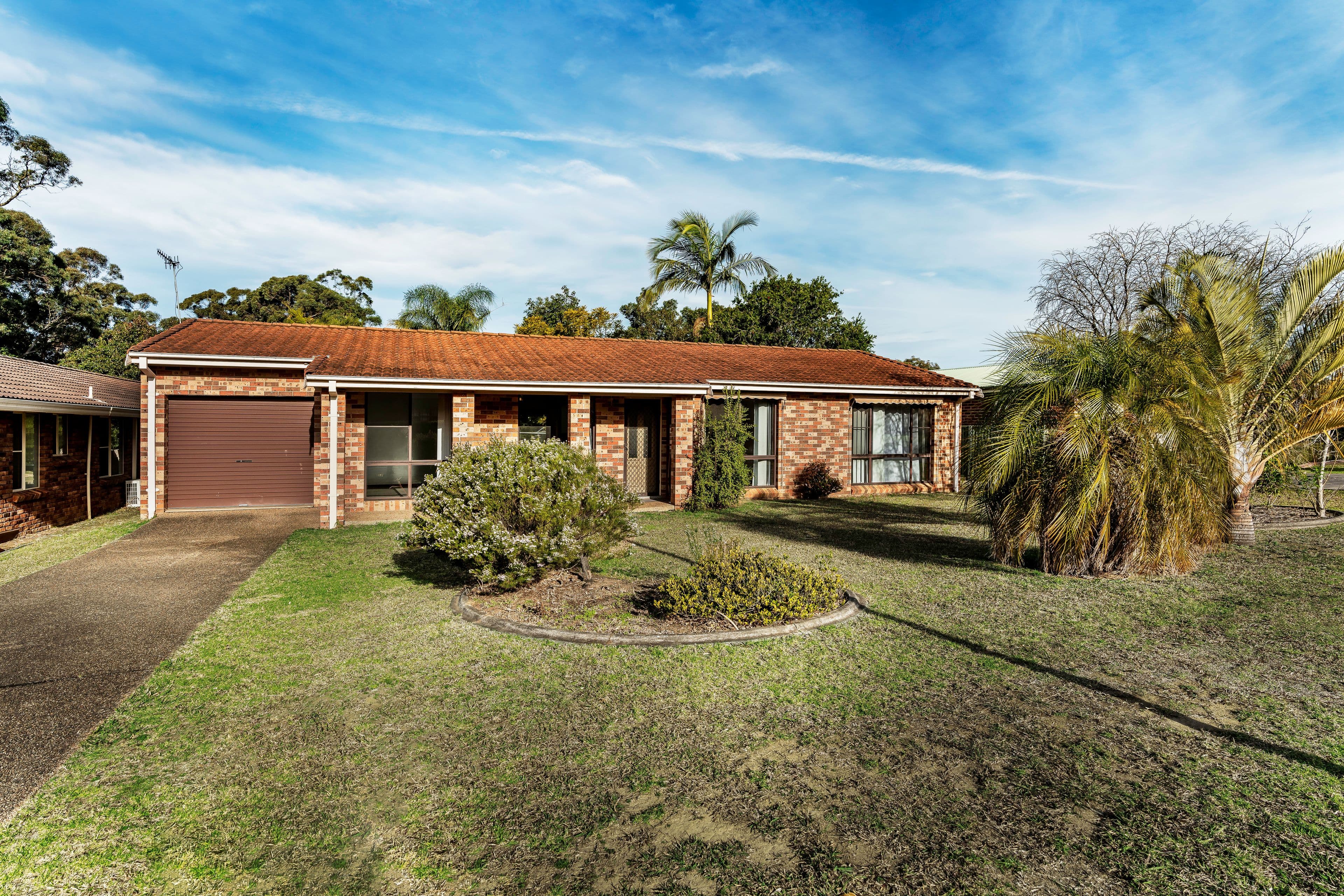 25 Ferntree Drive, Bomaderry - Image 1
