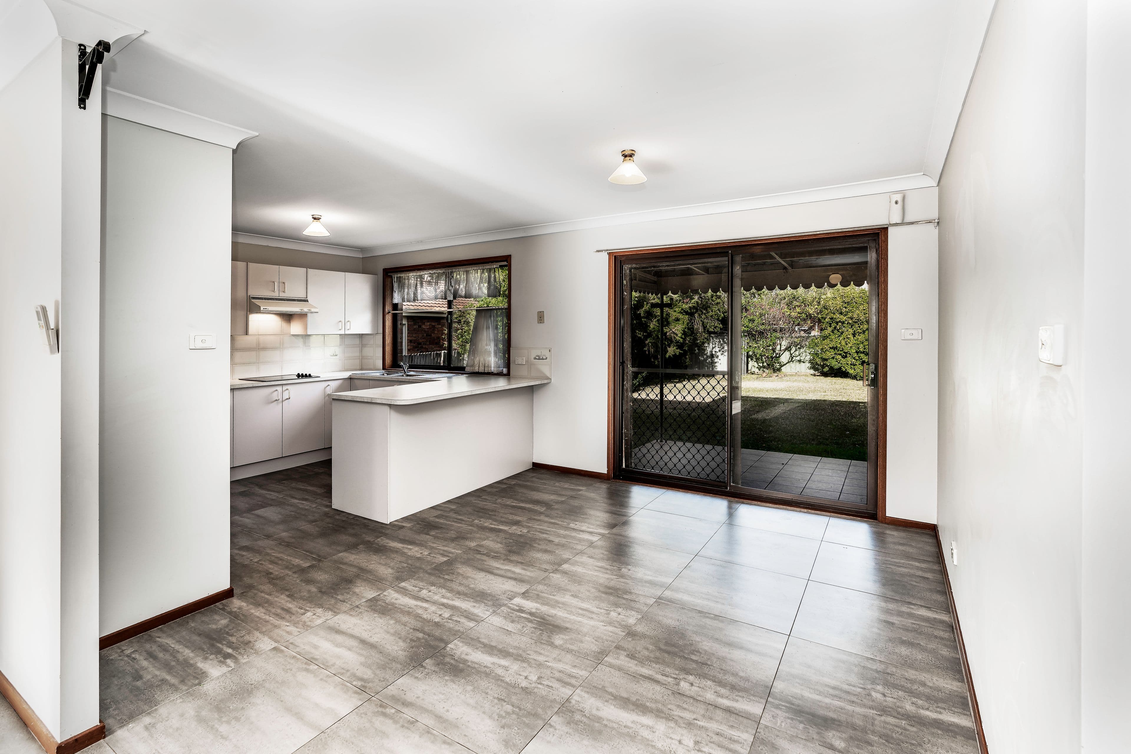 25 Ferntree Drive, Bomaderry - Thumbnail 4