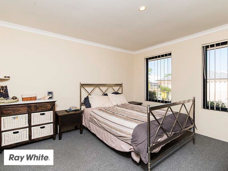 29 Evesham Drive, Ellenbrook WA 6069, Ellenbrook - Thumbnail 3