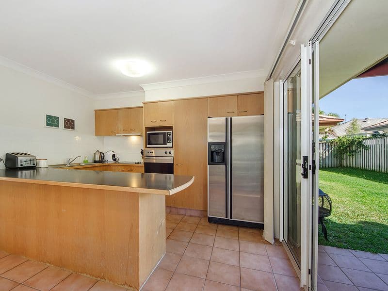 34 Seville Circuit, BURLEIGH WATERS QLD 4220, Burleigh Waters - Thumbnail 6