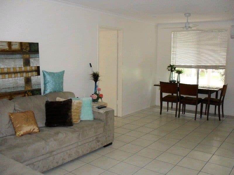 39 Anderson Street, AVENELL HEIGHTS QLD 4670, Avenell Heights - Thumbnail 3