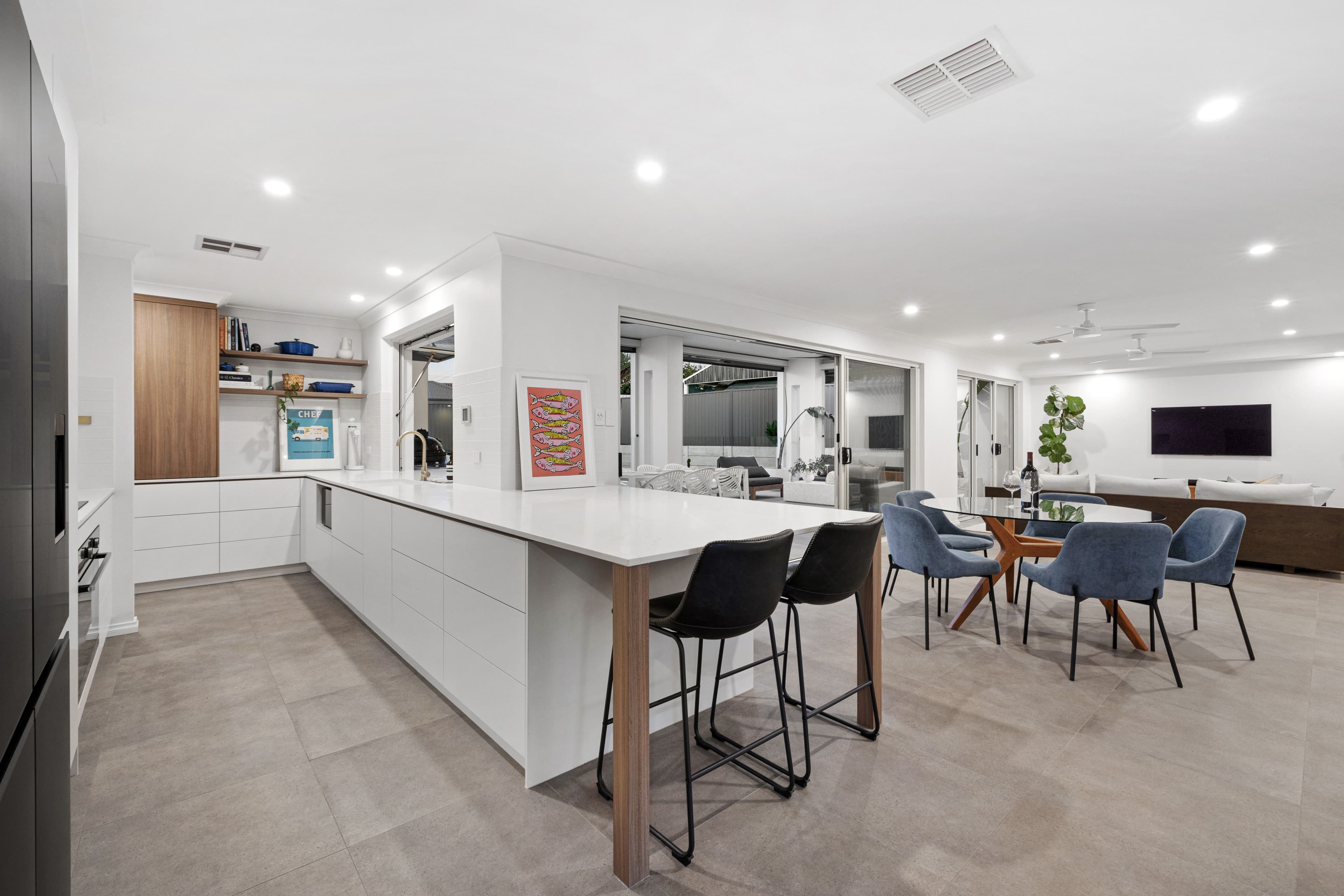 3 Eclipse Crescent, Kallaroo WA 6025, Kallaroo - Thumbnail 2