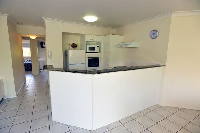 Apartment 77 'Grande Florida', 7 Redondo Avenue, MIAMI QLD 4220, Miami - Thumbnail 4