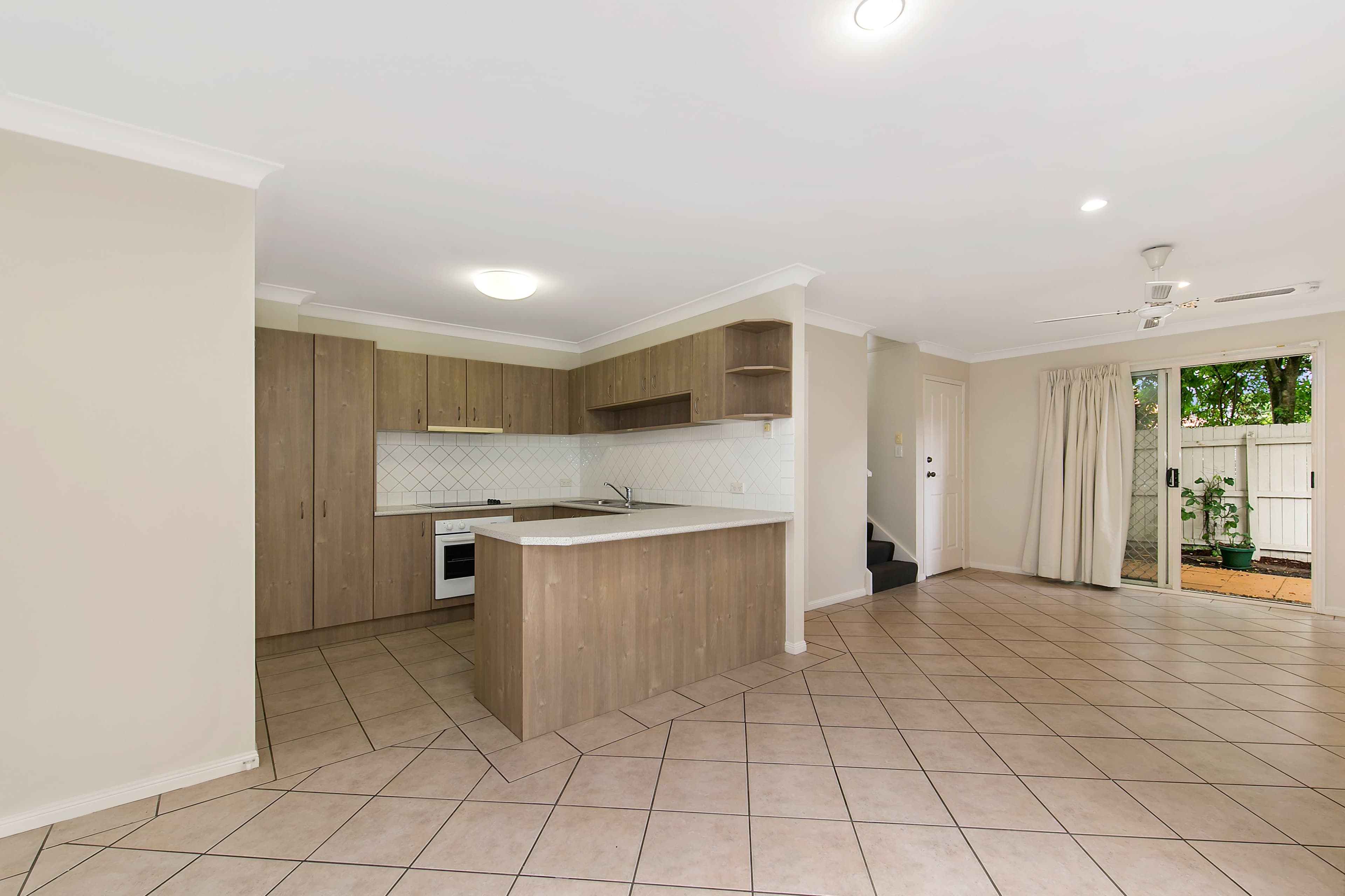 80 Mearns Street, Fairfield QLD 4103, Fairfield - Thumbnail 2