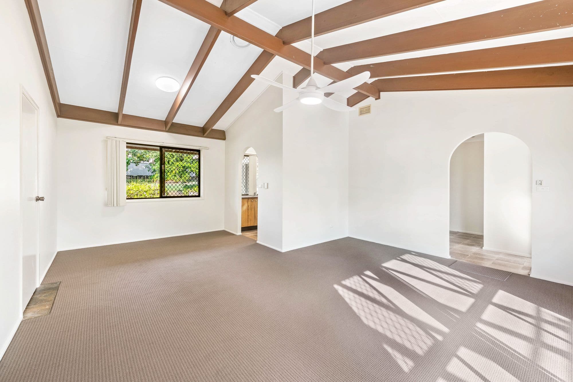 25 Mellumview Drive, Beerwah QLD 4519, Beerwah - Thumbnail 4