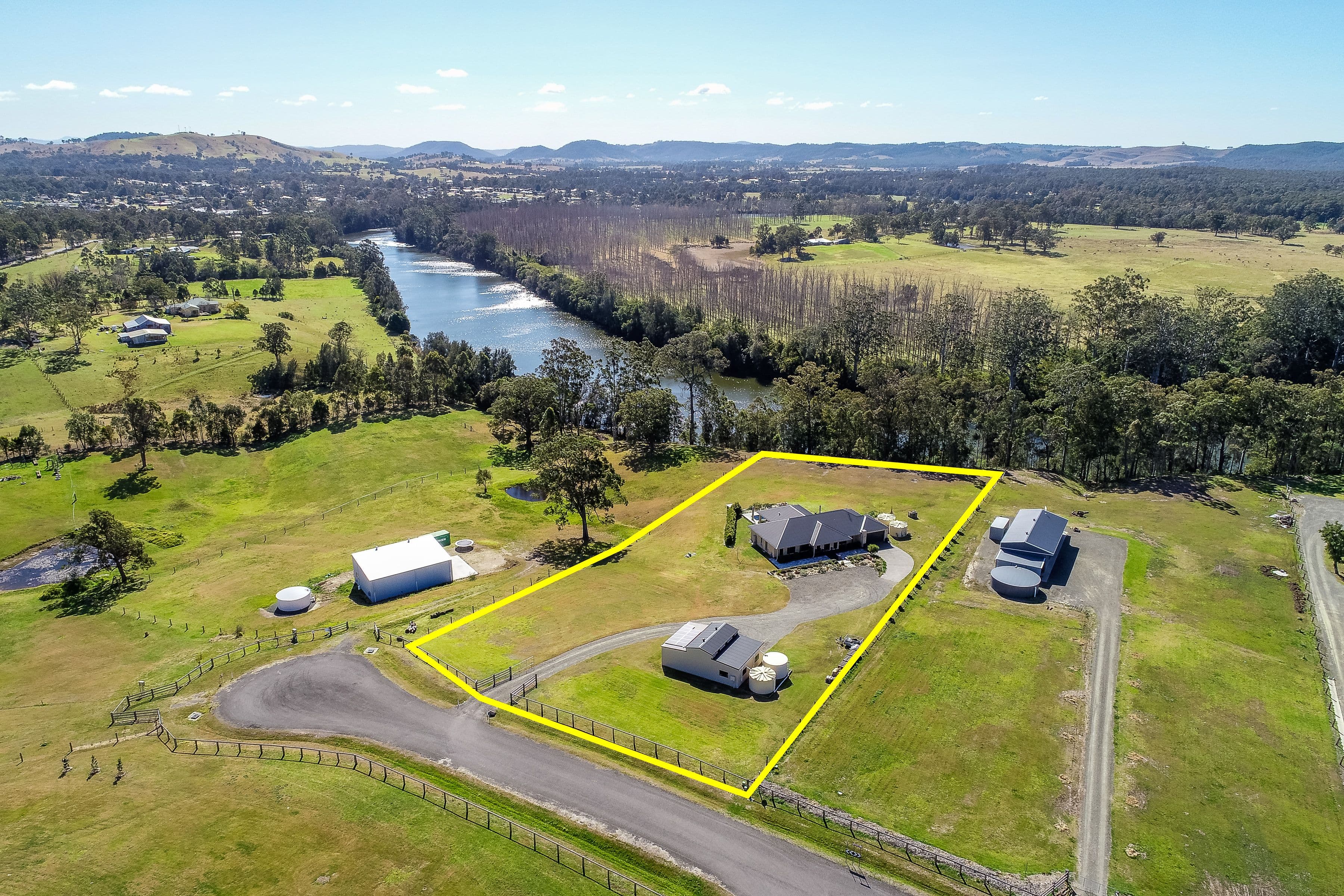 3 Deptford Close, Clarence Town - Image 1