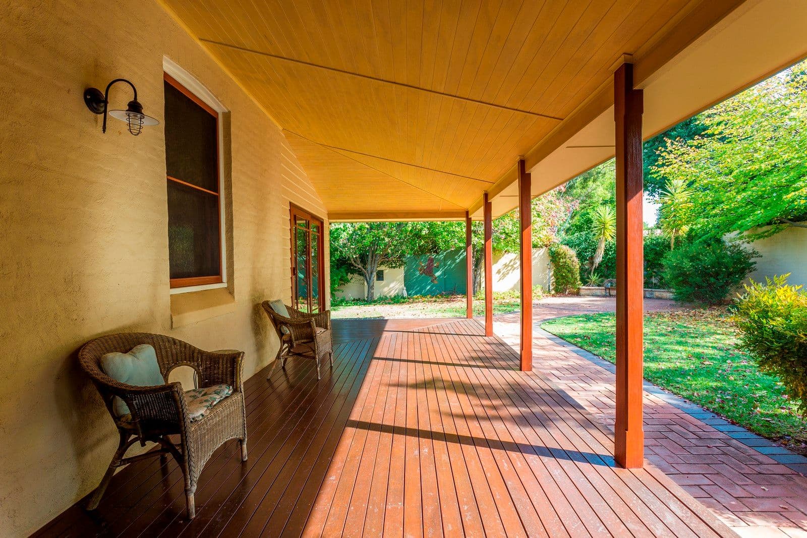 56 Hyandra Street, Griffith - Thumbnail 2