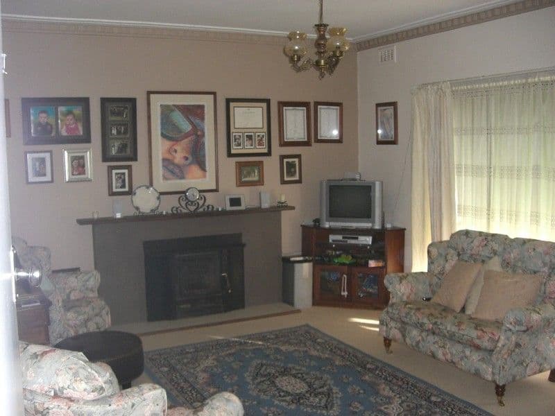361 Sloane Street, DENILIQUIN NSW 2710, Deniliquin - Thumbnail 2