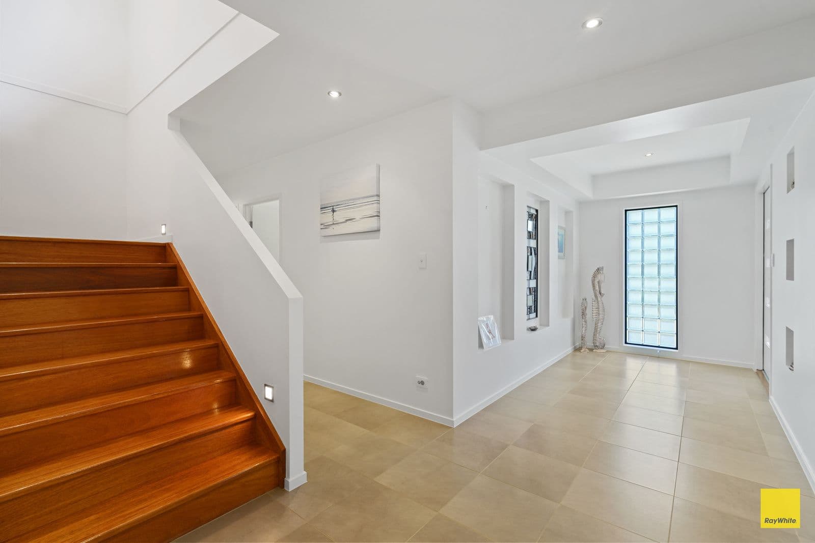 5 Nevis Court, Redland Bay QLD 4165, Redland Bay - Thumbnail 3