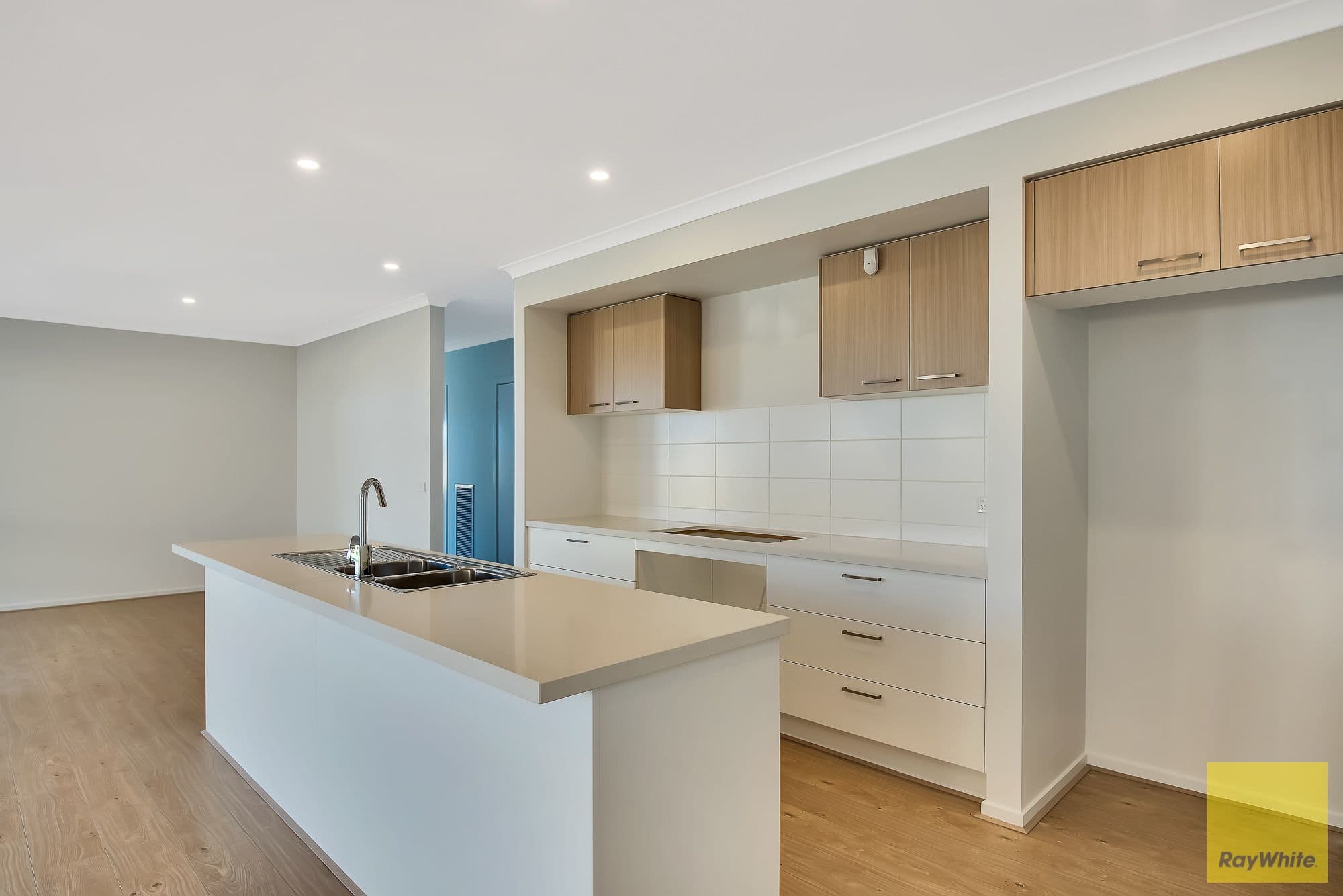 18 Madden Boulevard, Tarneit VIC 3029, Tarneit - Thumbnail 4