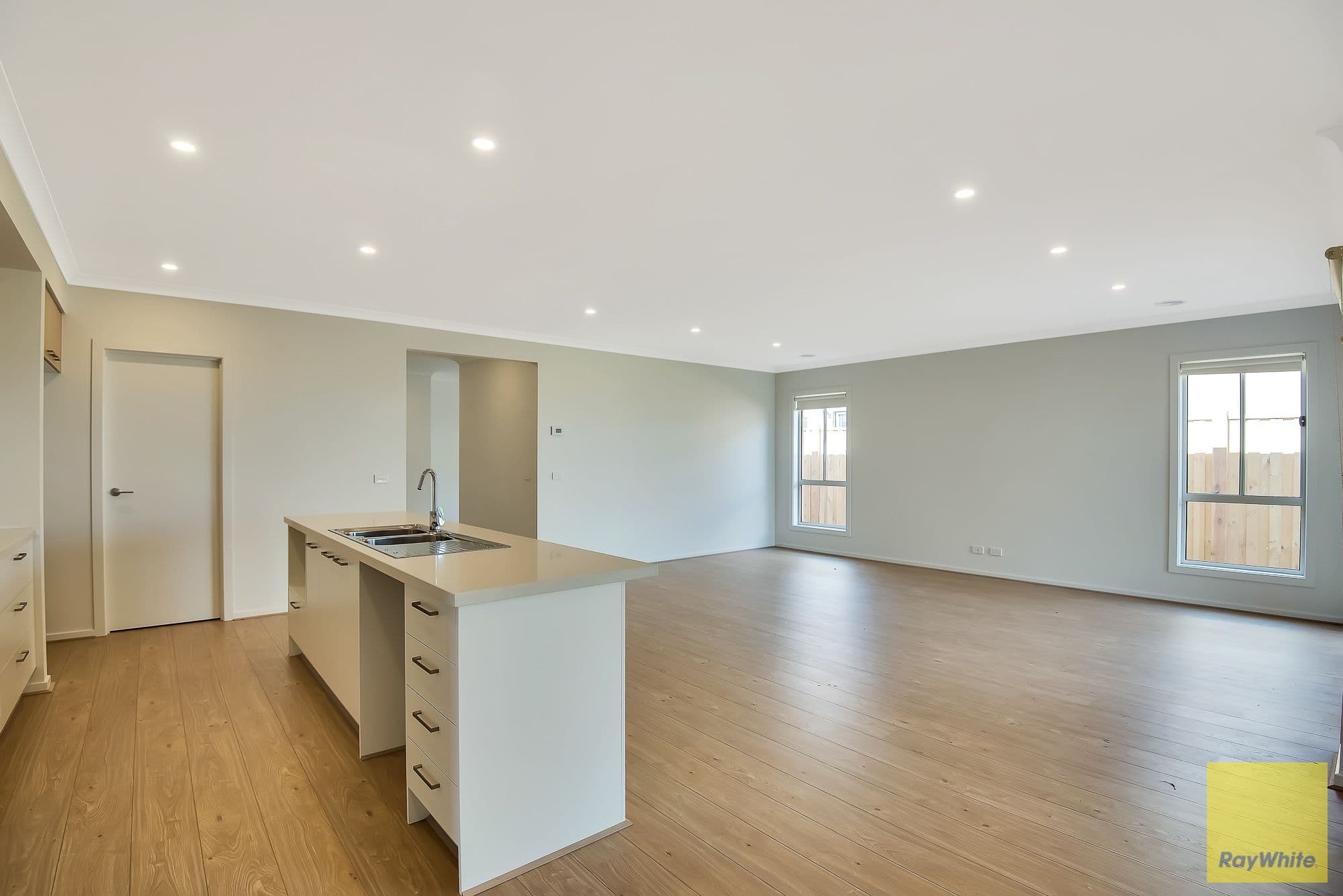 18 Madden Boulevard, Tarneit VIC 3029, Tarneit - Thumbnail 5