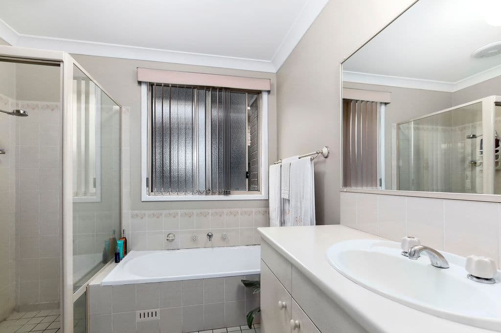 11 Bennison Road, Hinchinbrook NSW 2168, Hinchinbrook - Thumbnail 6