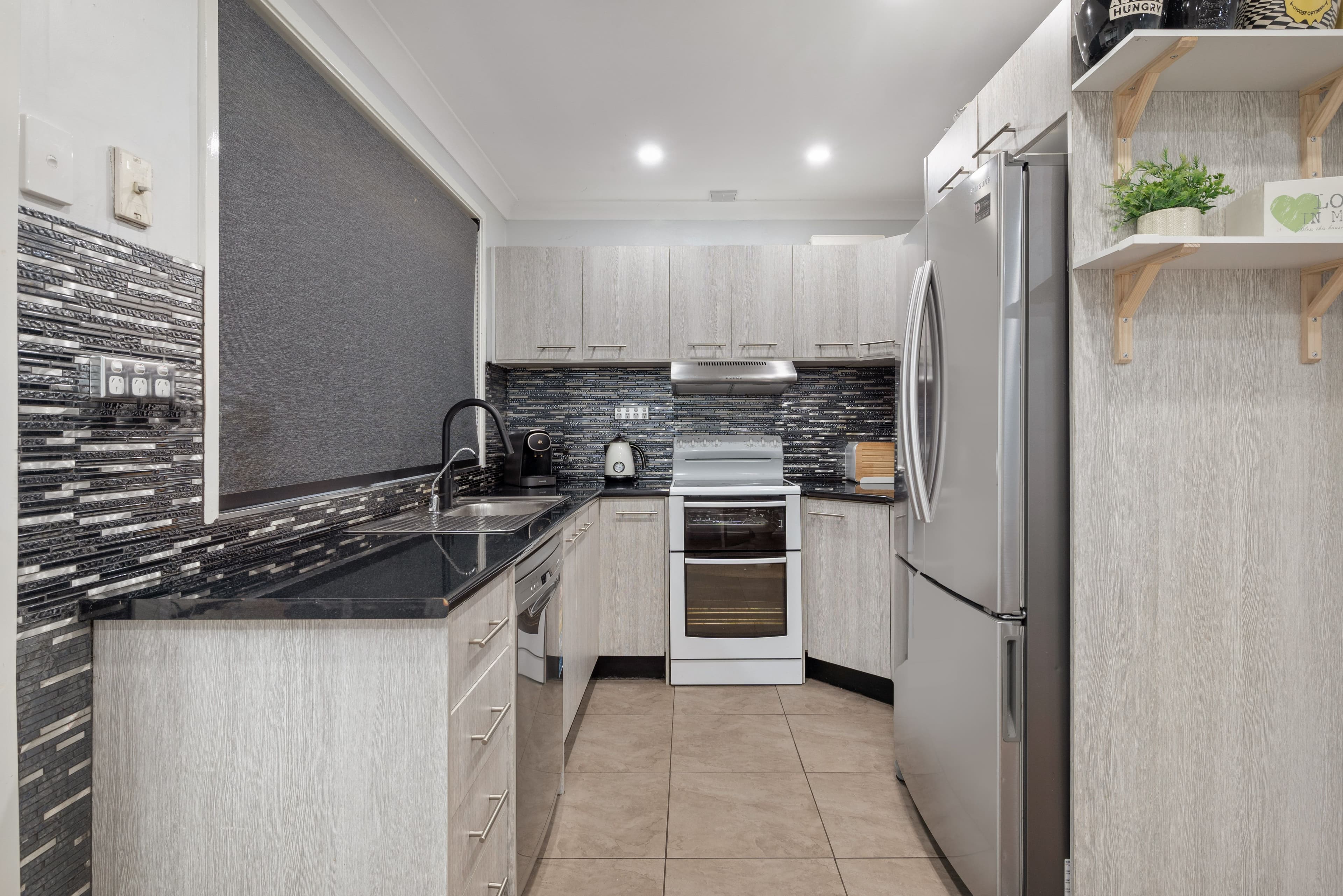 1 Timaru Grove, South Penrith NSW 2750, South Penrith - Thumbnail 4