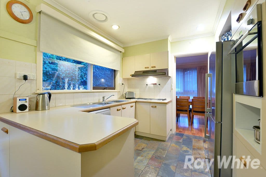 2 Stradella Avenue, Vermont South VIC 3133, Vermont South - Thumbnail 4