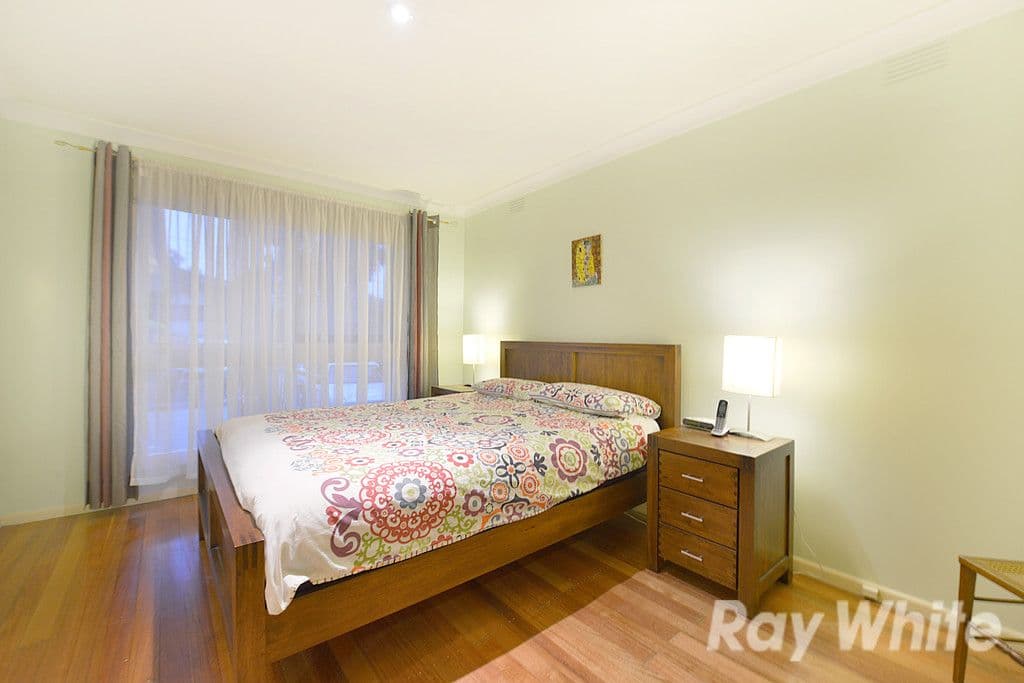 2 Stradella Avenue, Vermont South VIC 3133, Vermont South - Thumbnail 5