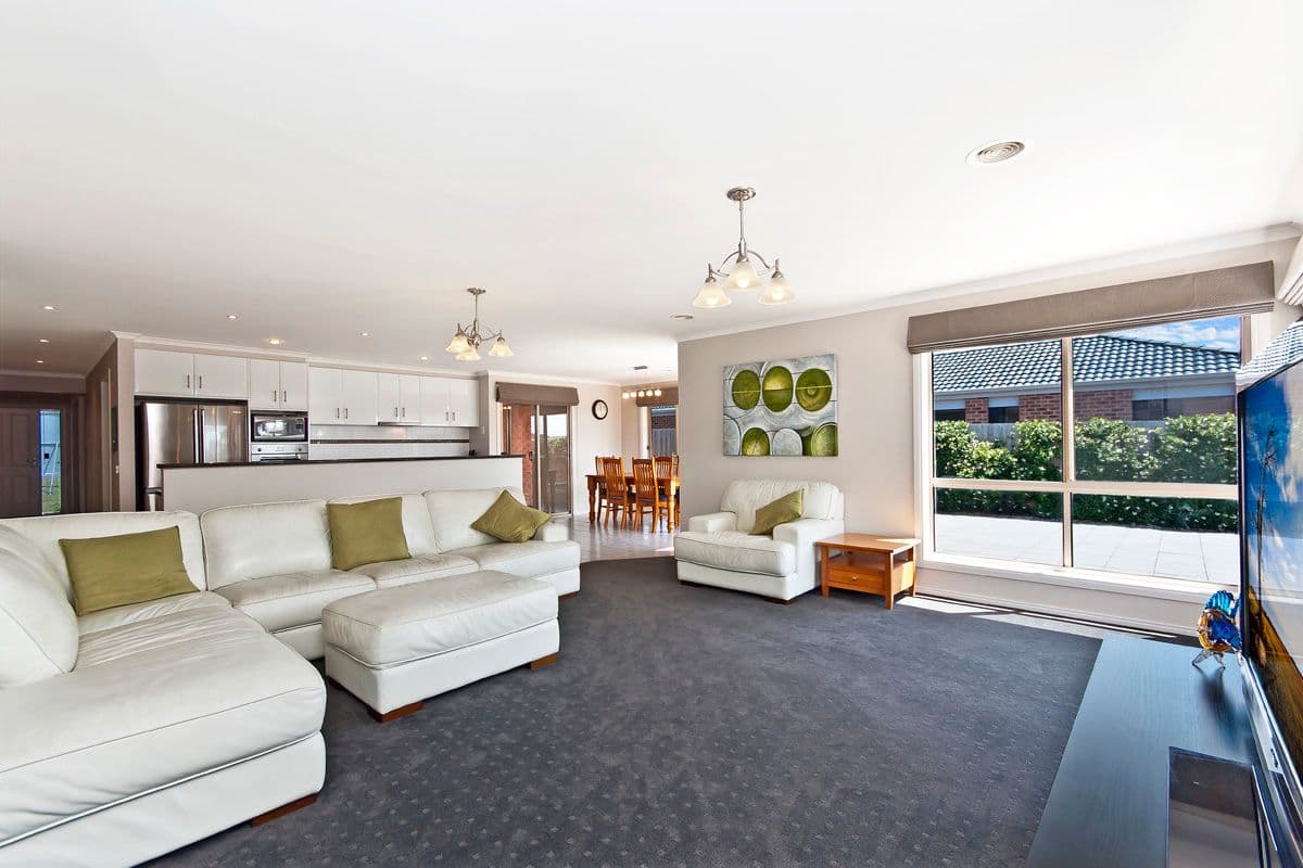 24 Sharpe Avenue, Warrnambool VIC 3280, Warrnambool - Thumbnail 5