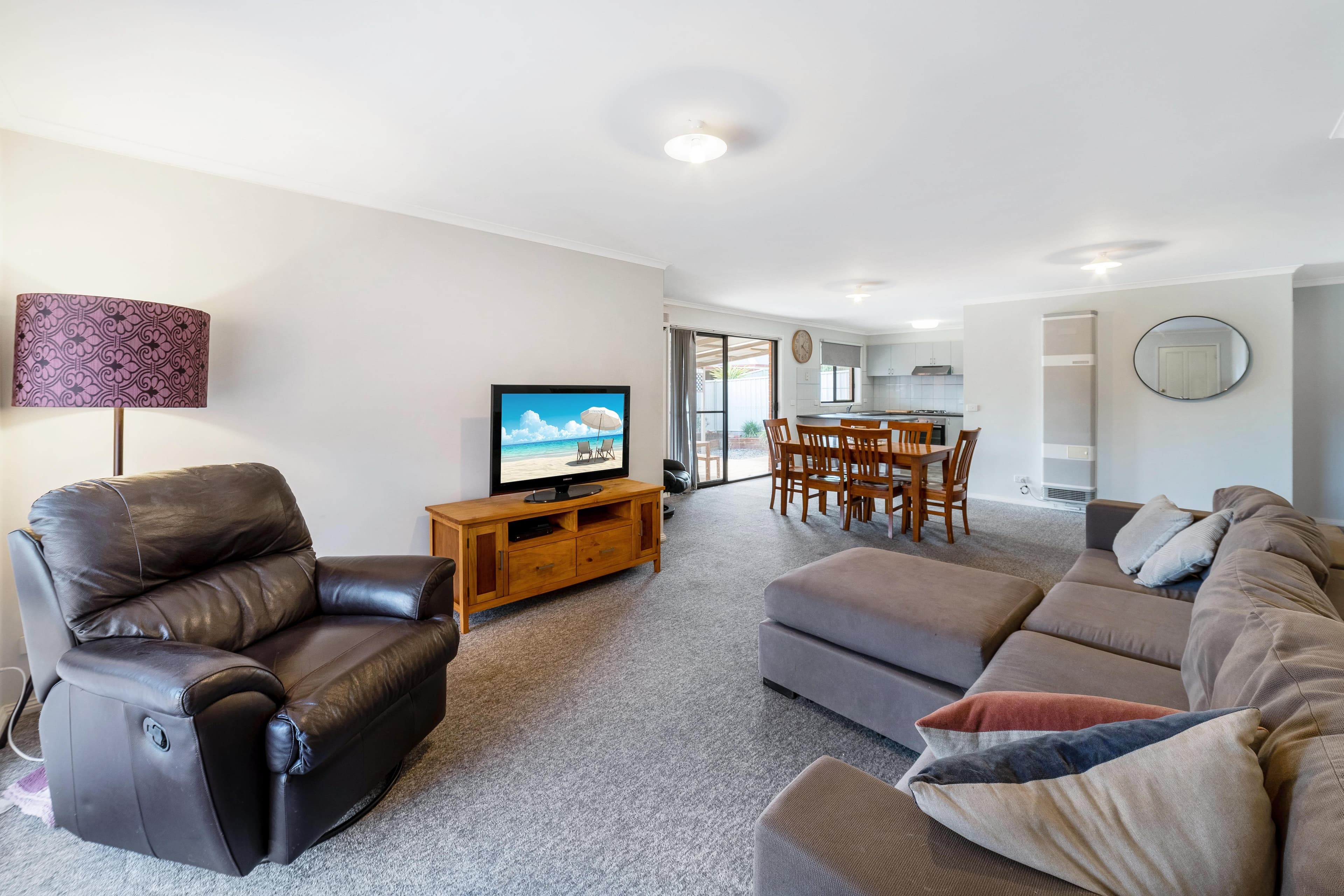 11 Goodenia Avenue, Kangaroo Flat VIC 3555, Kangaroo Flat - Thumbnail 3