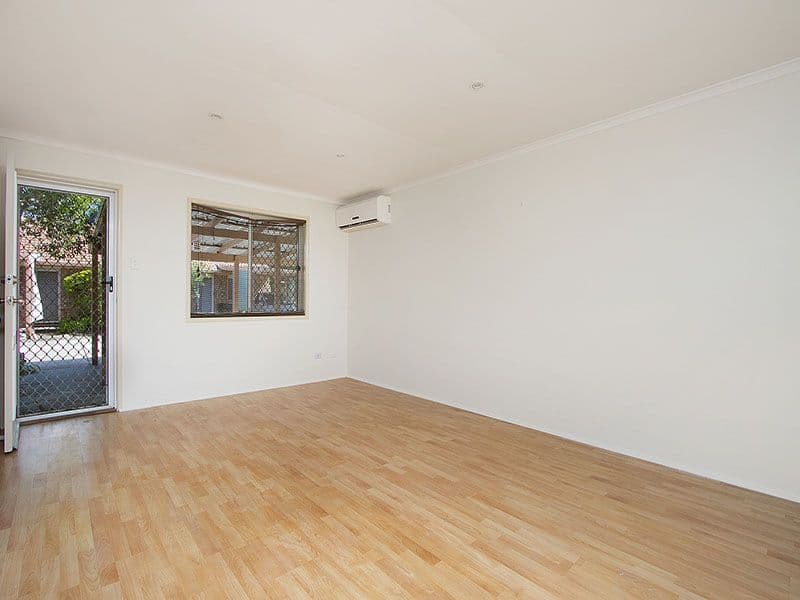 15 Martens Street, MOUNT WARREN PARK QLD 4207, Mount Warren Park - Thumbnail 3