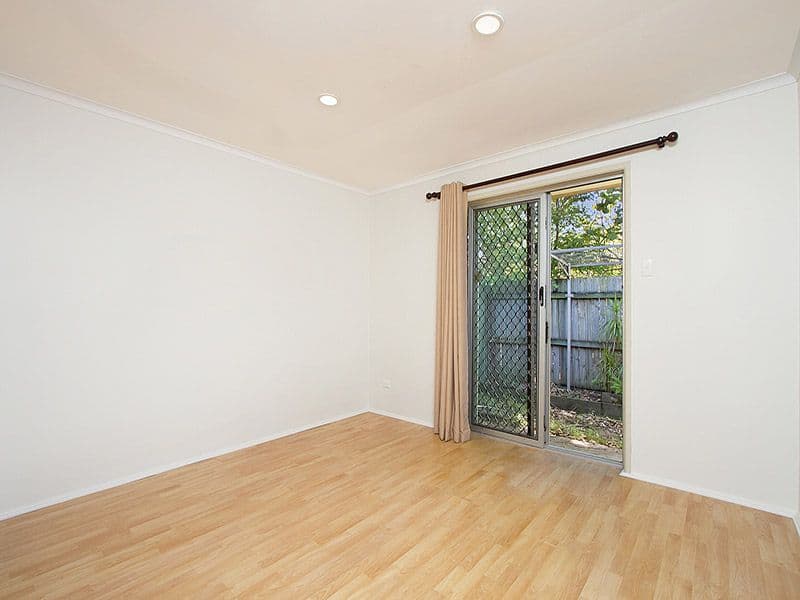15 Martens Street, MOUNT WARREN PARK QLD 4207, Mount Warren Park - Thumbnail 4