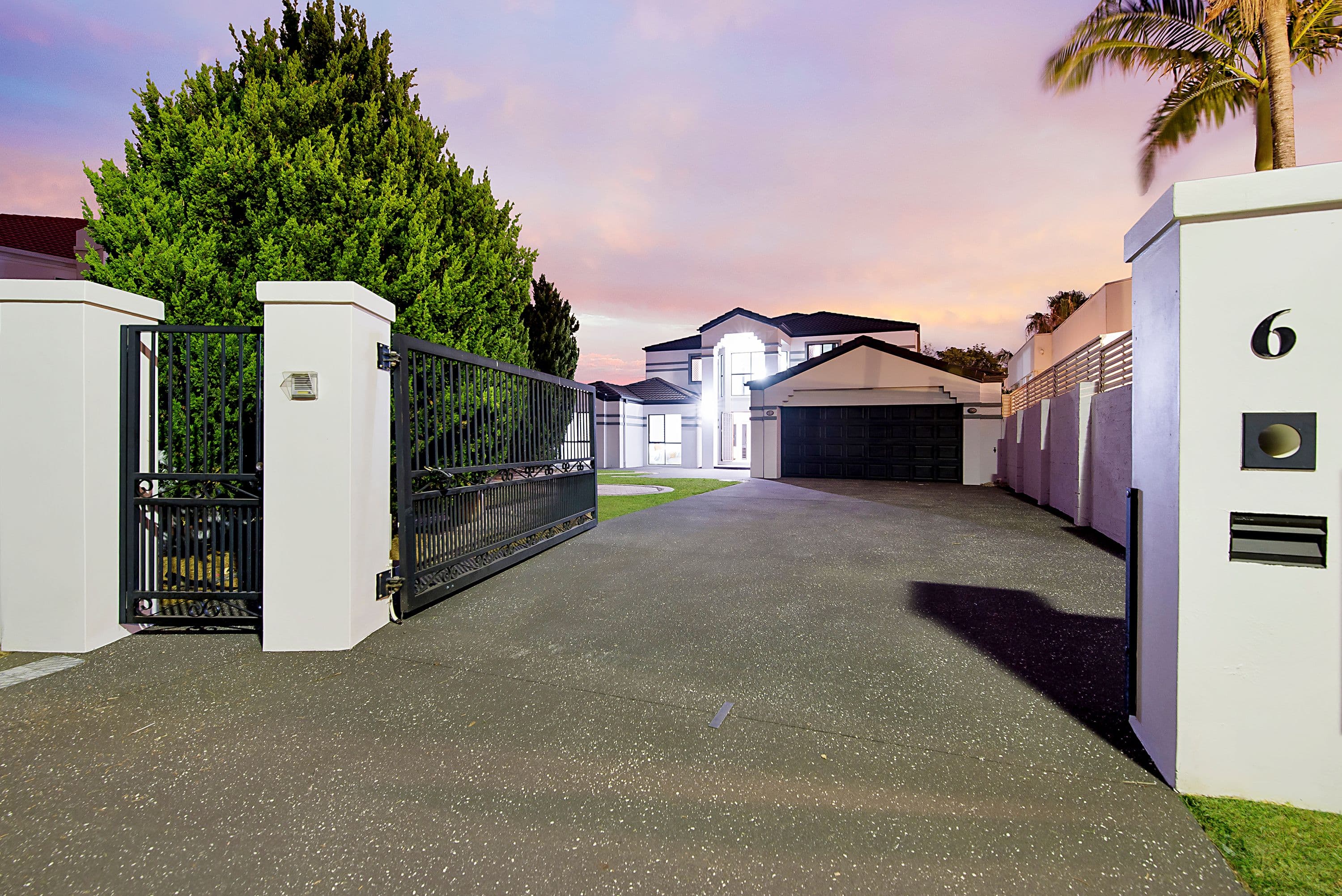 6 Malanda Place, Robina QLD 4226, Robina - Thumbnail 2