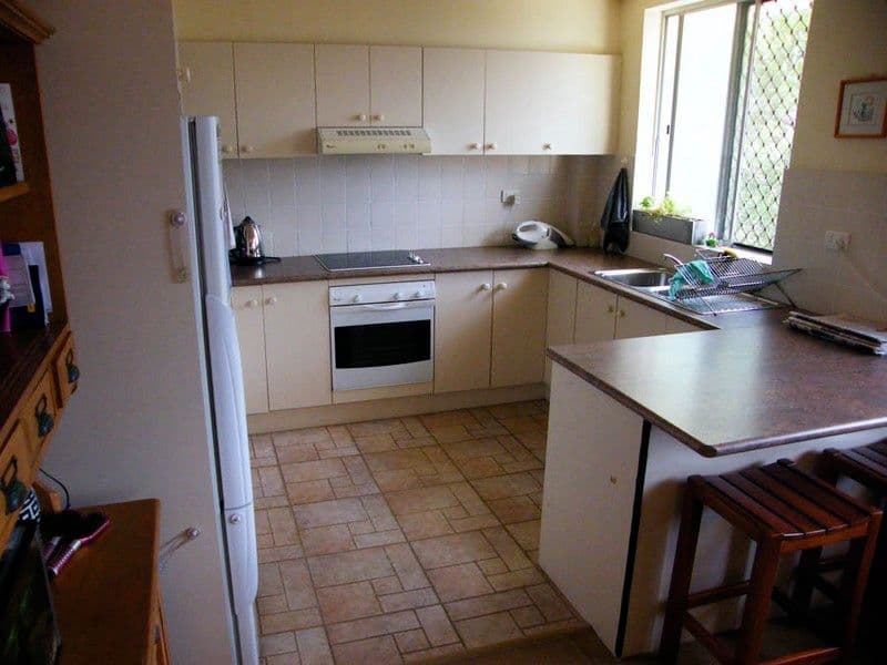 280 Hedges Avenue, MERMAID BEACH QLD 4218, Mermaid Beach - Thumbnail 4