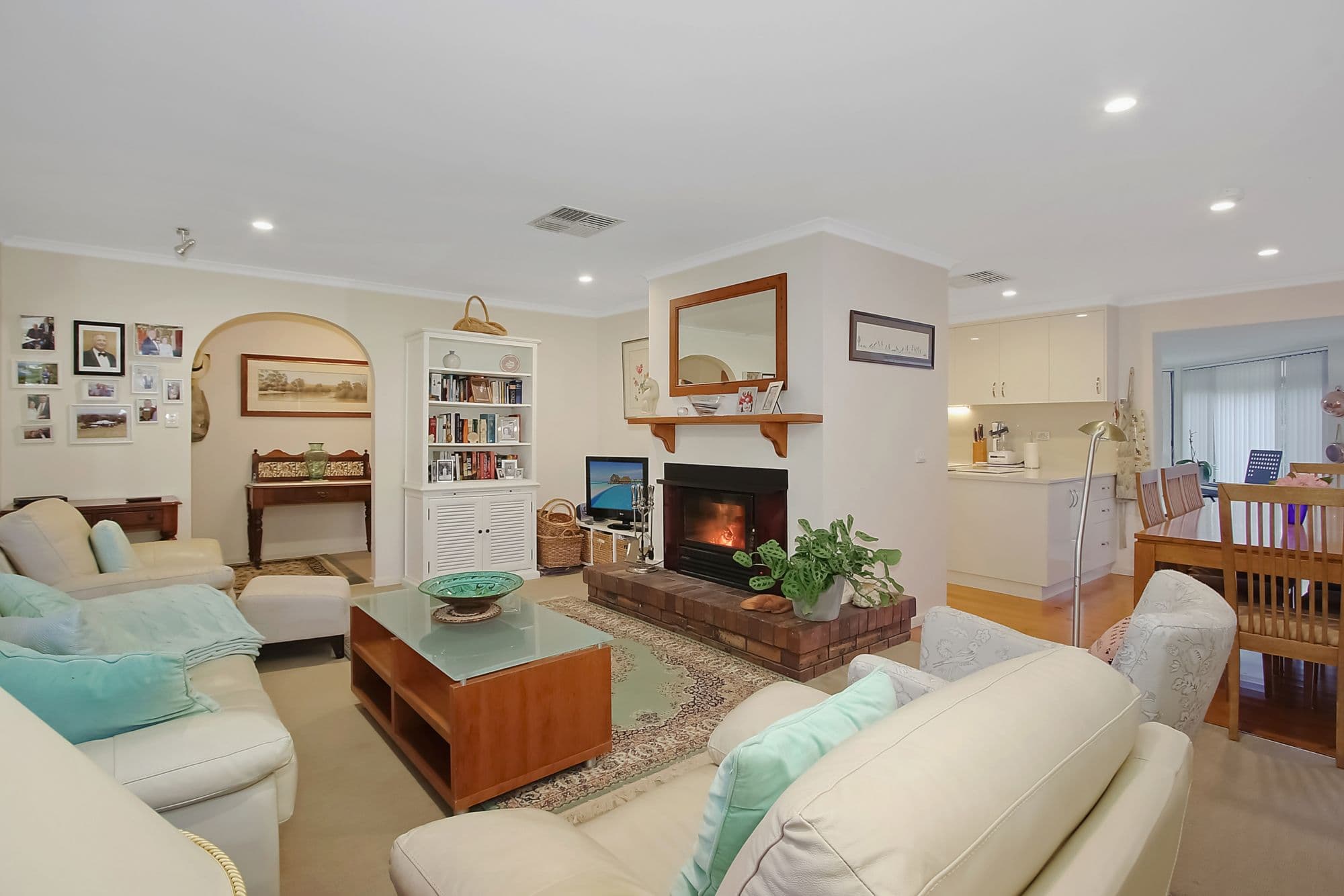 910 Clinton Avenue, West Albury NSW 2640, West Albury - Thumbnail 2