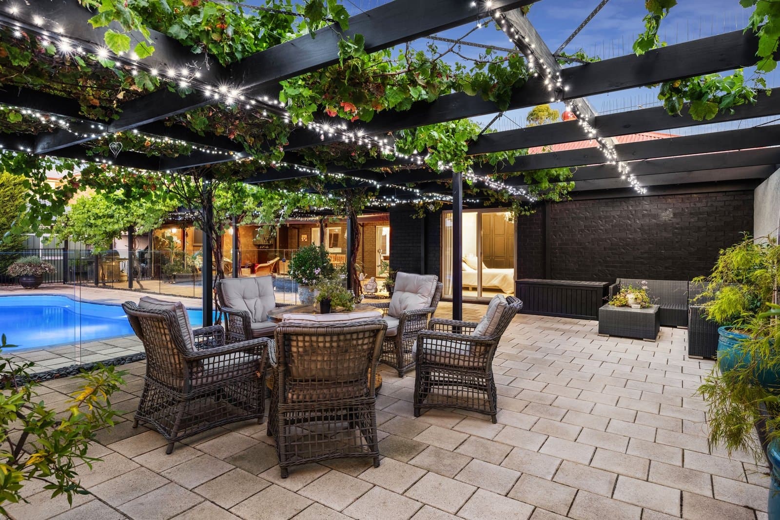 6 Mustang Place, Sunbury - Thumbnail 2