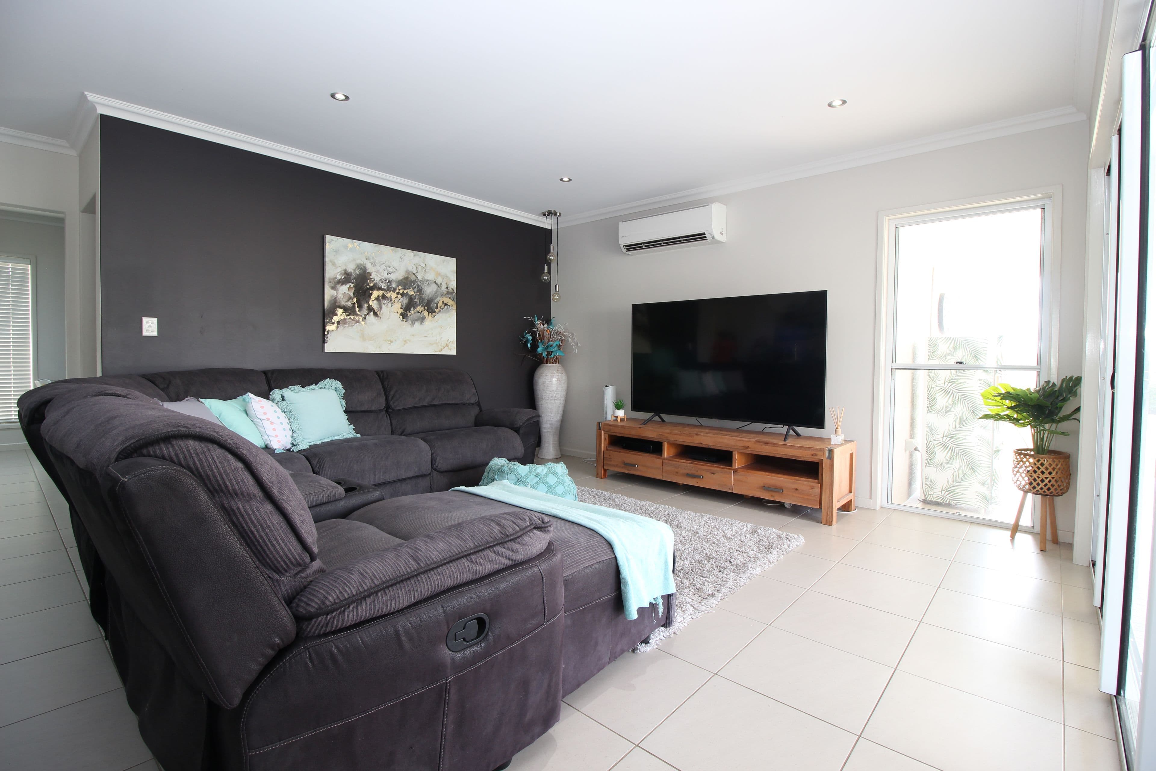 16 Randwick Road, Emerald QLD 4720, Emerald - Thumbnail 4