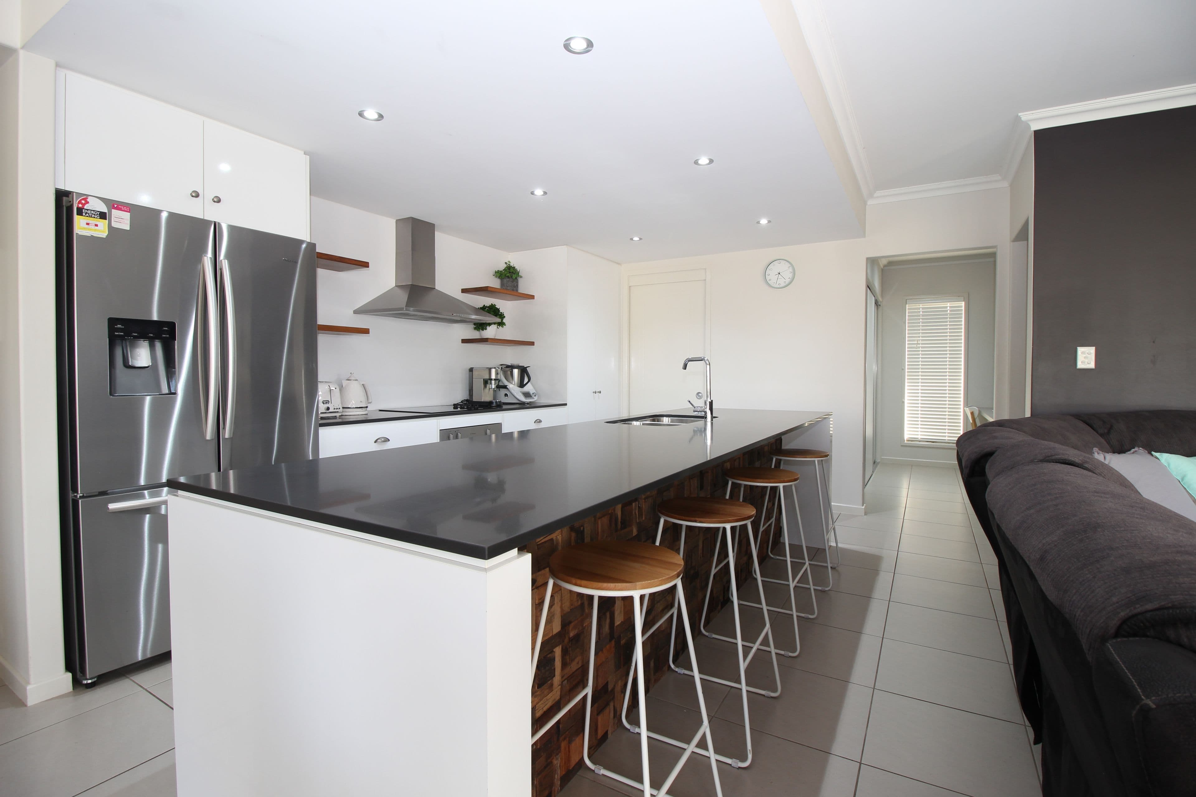 16 Randwick Road, Emerald QLD 4720, Emerald - Thumbnail 5