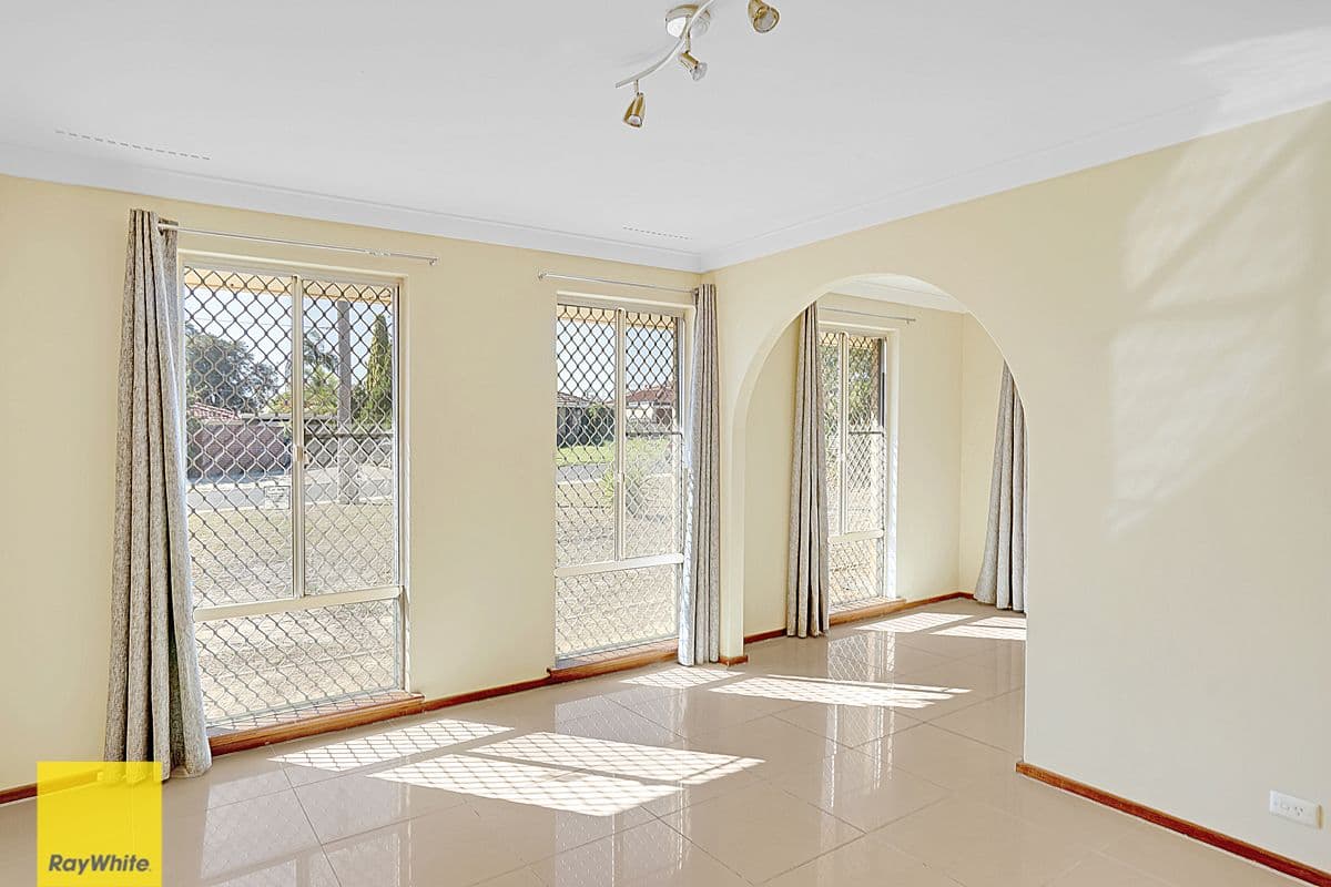 52 Curtis Way, Girrawheen WA 6064, Girrawheen - Thumbnail 4