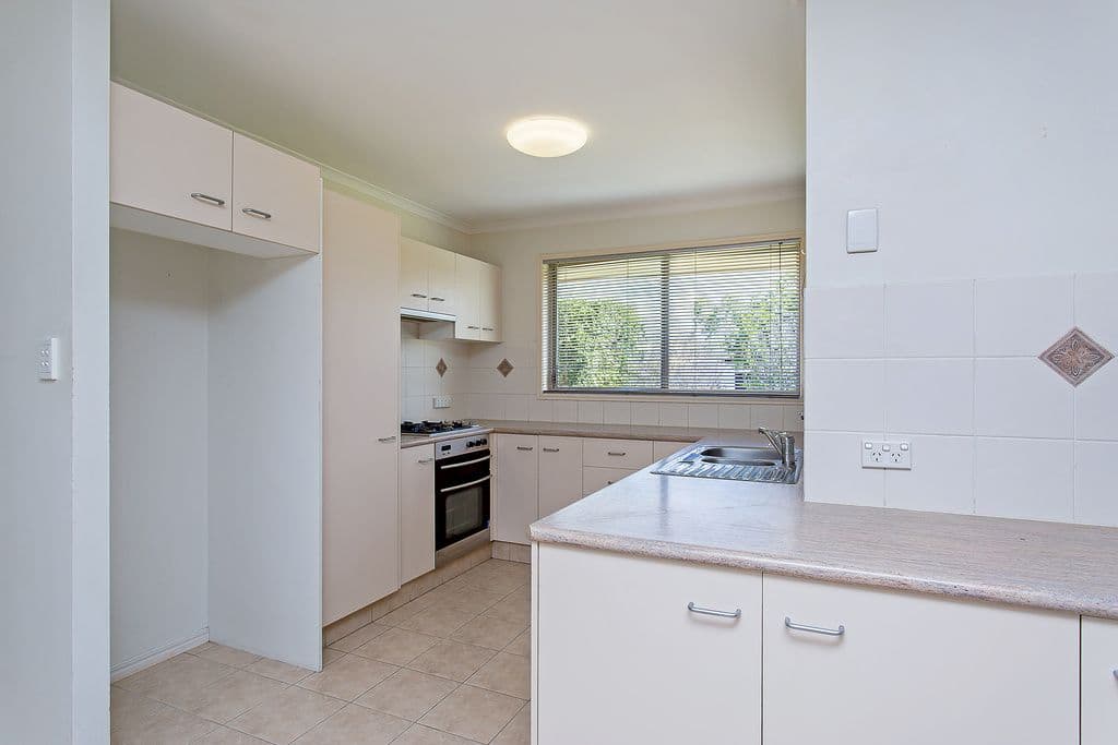 18 Matthew Close, BURLEIGH HEADS QLD 4220, Burleigh Heads - Thumbnail 3