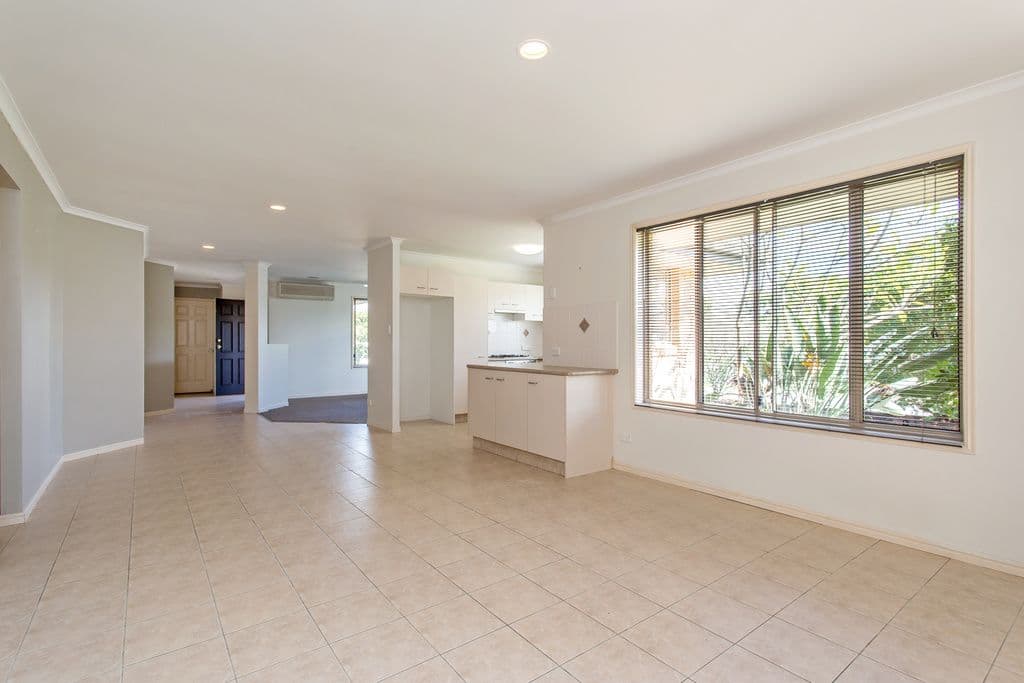 18 Matthew Close, BURLEIGH HEADS QLD 4220, Burleigh Heads - Thumbnail 4