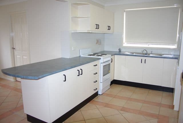3 Owen Place, SOUTH WINDSOR NSW 2756, South Windsor - Thumbnail 2