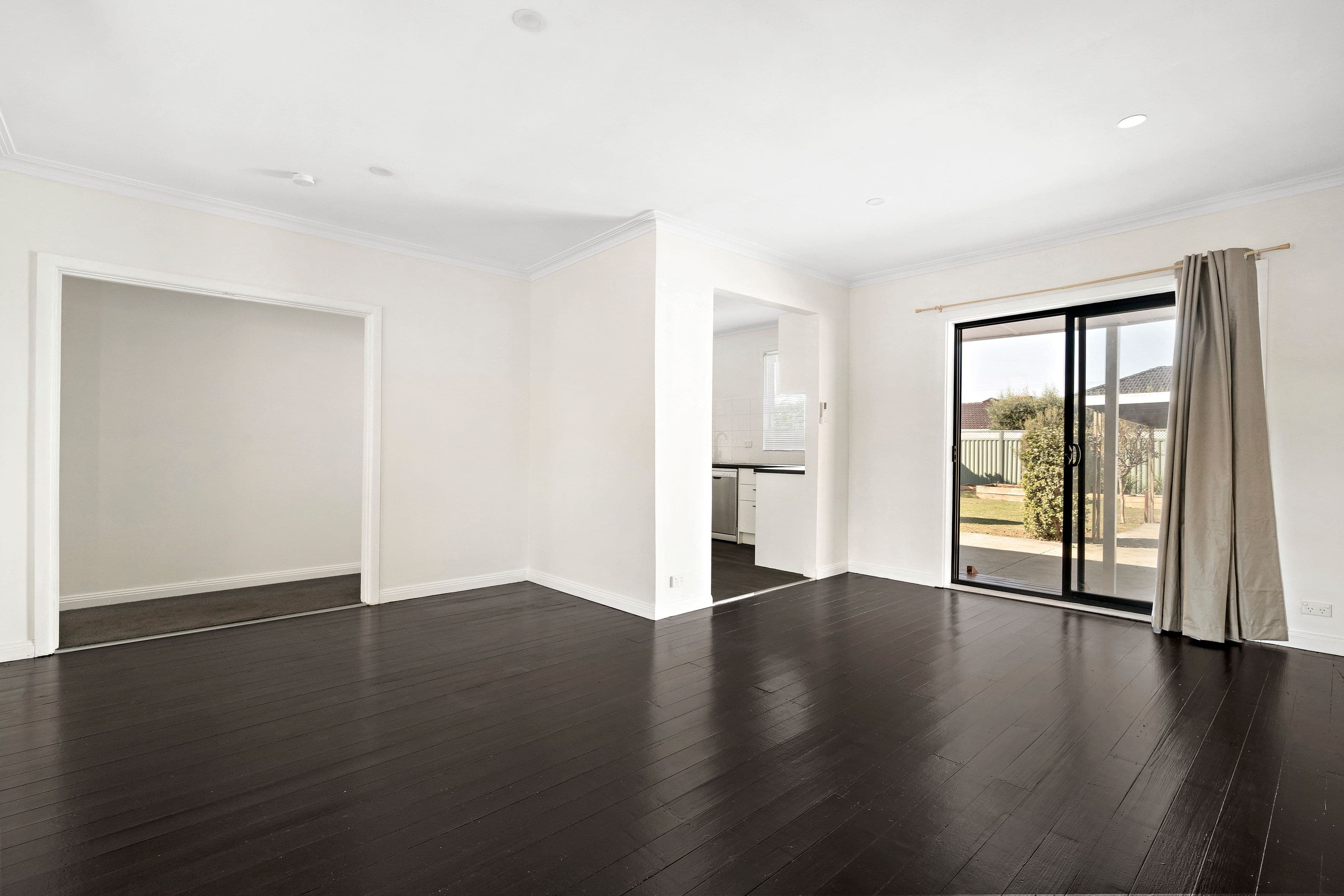 4 Jennifer Street, Fawkner VIC 3060, Fawkner - Thumbnail 3