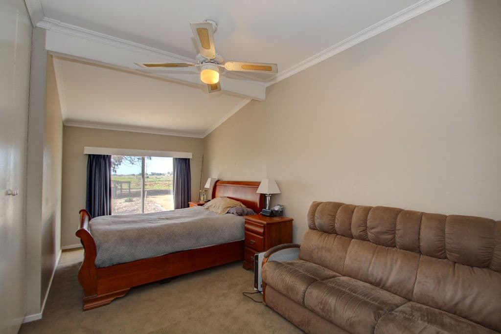 139 Montgomery Road, Yarroweyah VIC 3644, Yarroweyah - Thumbnail 6
