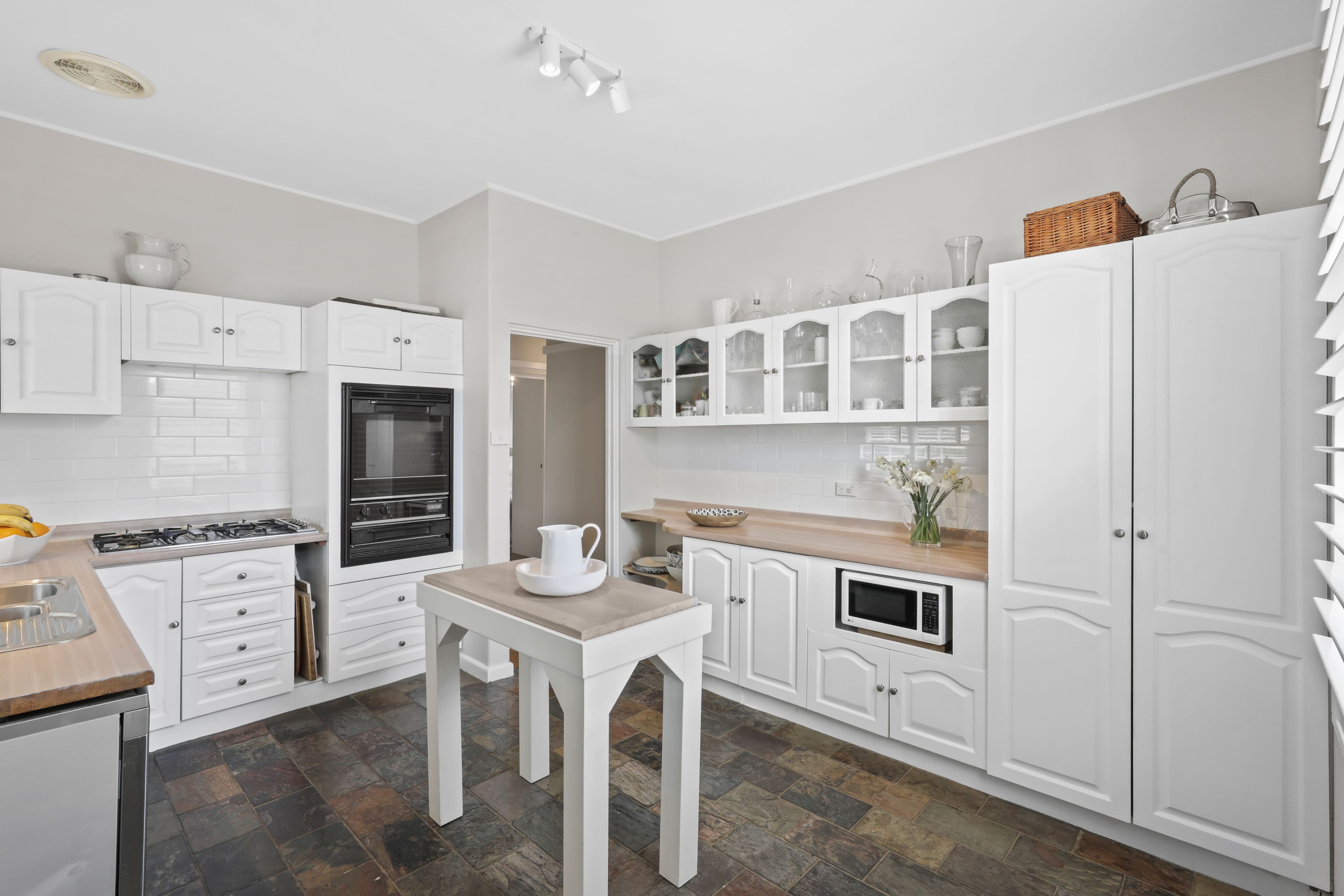 30 High Street, Willoughby - Thumbnail 4