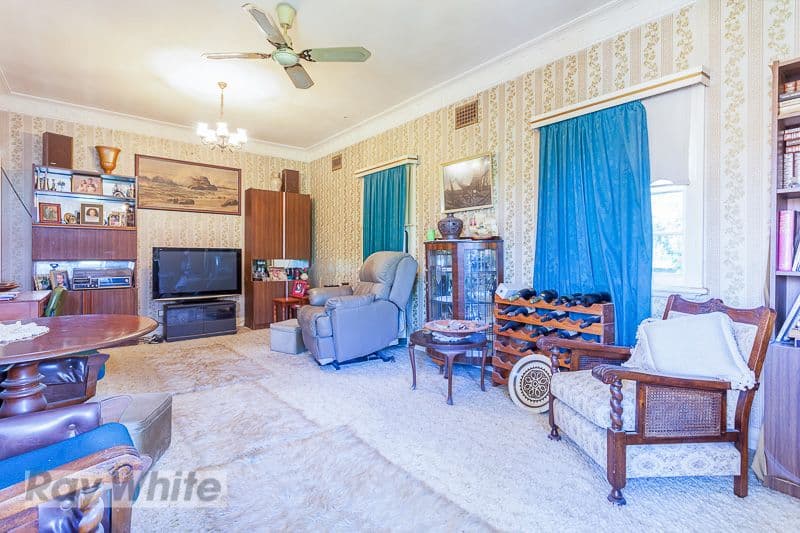18 Lade Street, COORPAROO QLD 4151, Coorparoo - Thumbnail 2