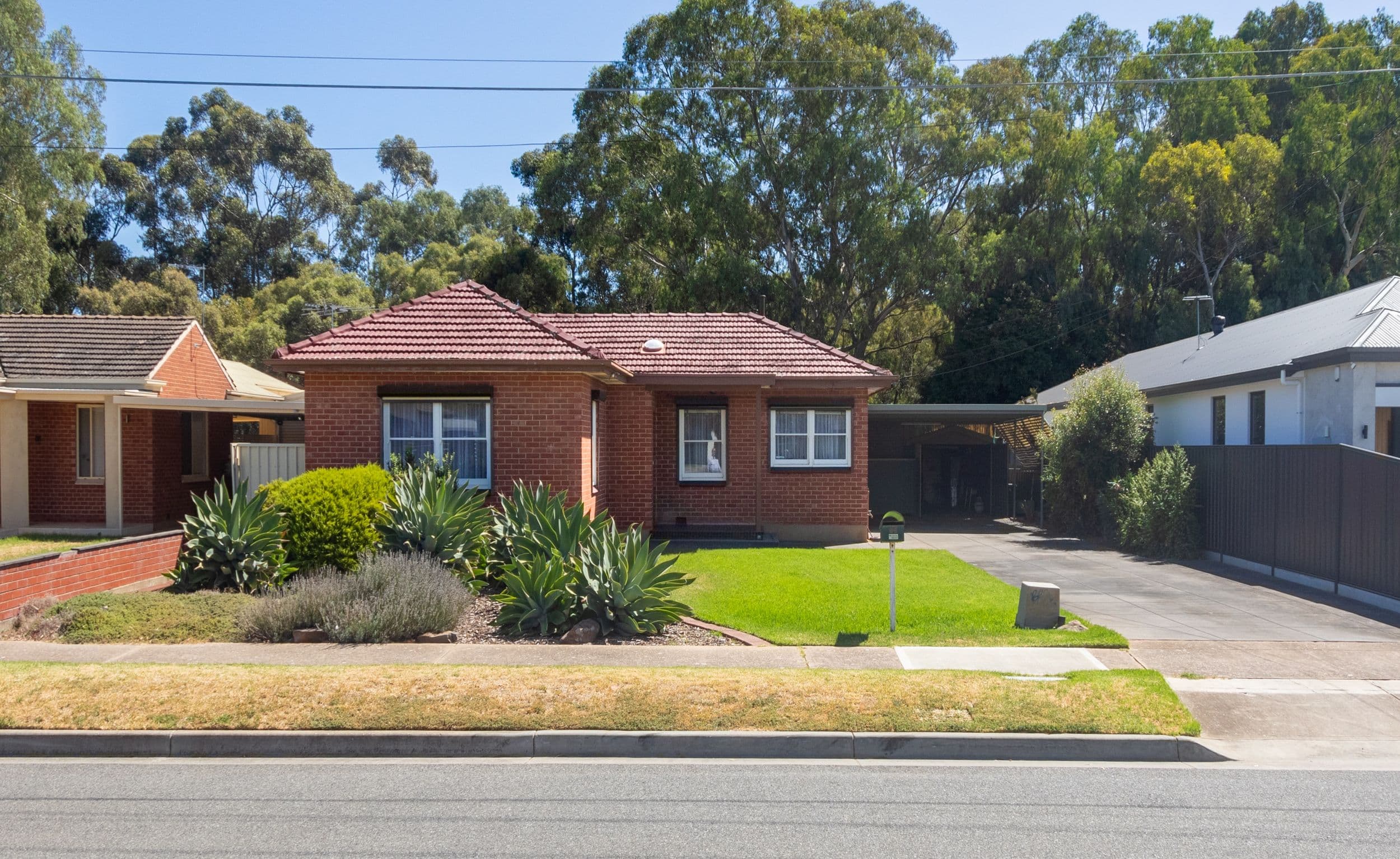 44 Kanbara Street, Flinders Park SA 5025, Flinders Park - Thumbnail 2