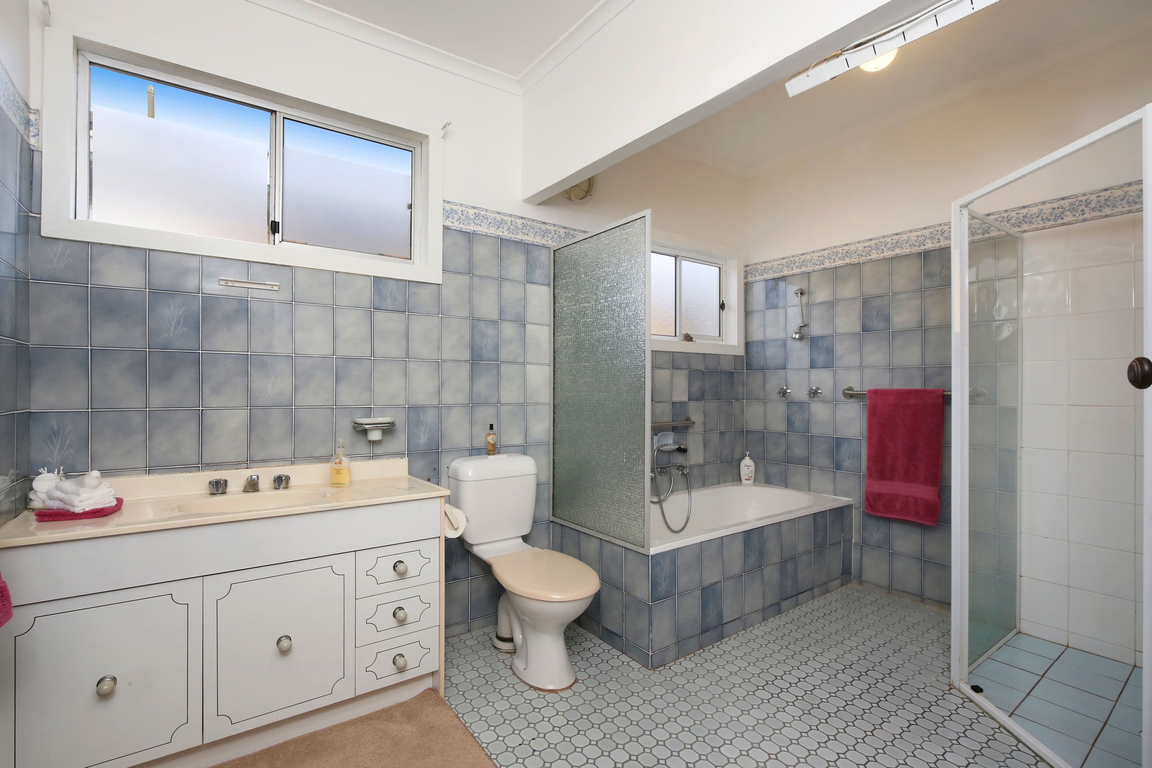 10 Restella Avenue, Davistown - Thumbnail 6