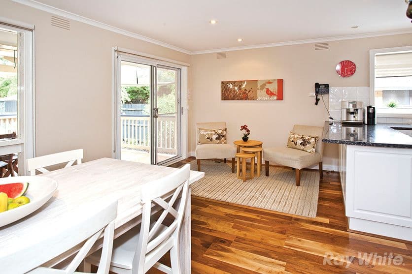 38 Threadbow Crescent, Wheelers Hill VIC 3150, Wheelers Hill - Thumbnail 3
