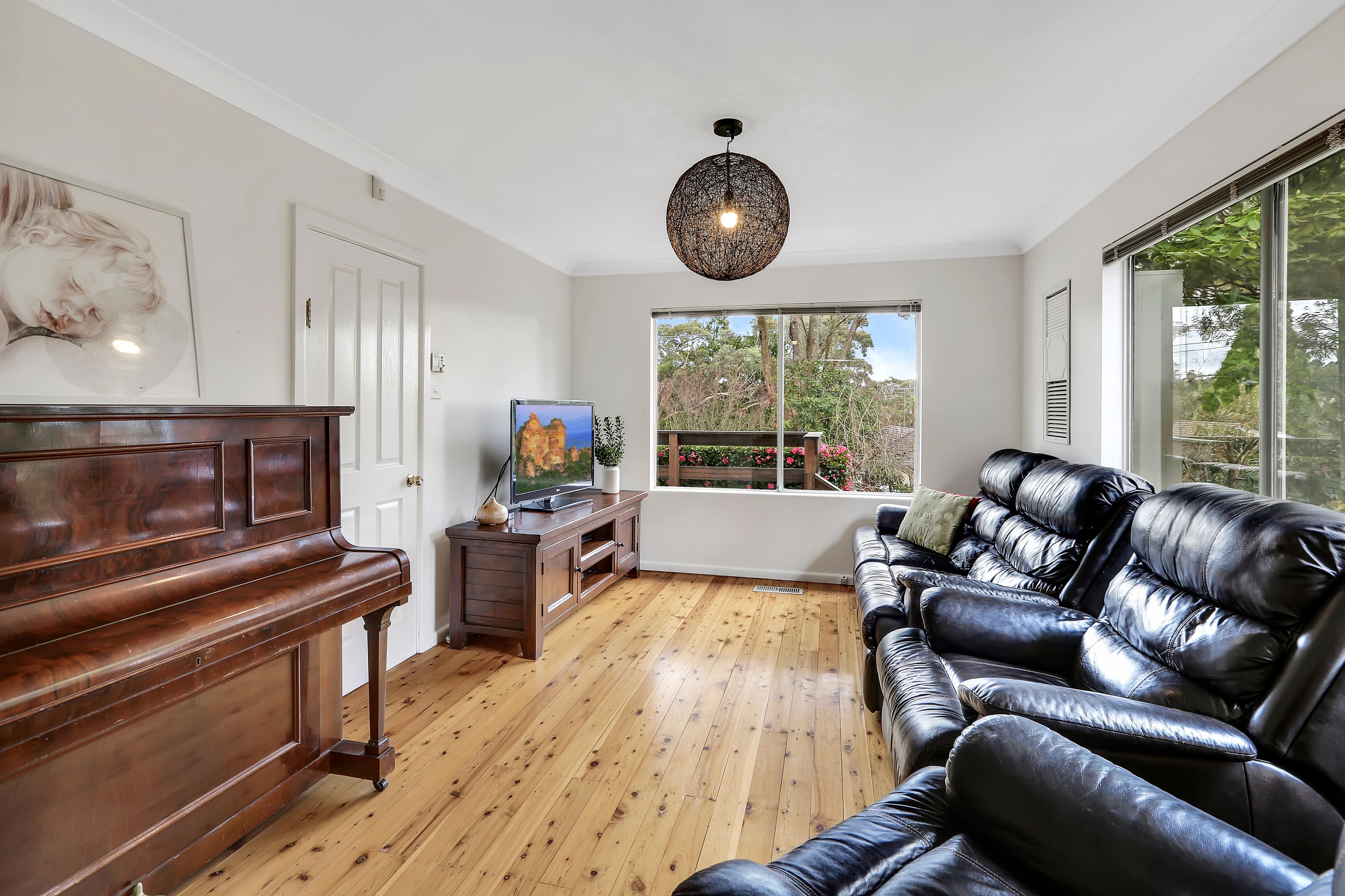 33 Hillier Avenue, Blackheath - Thumbnail 4