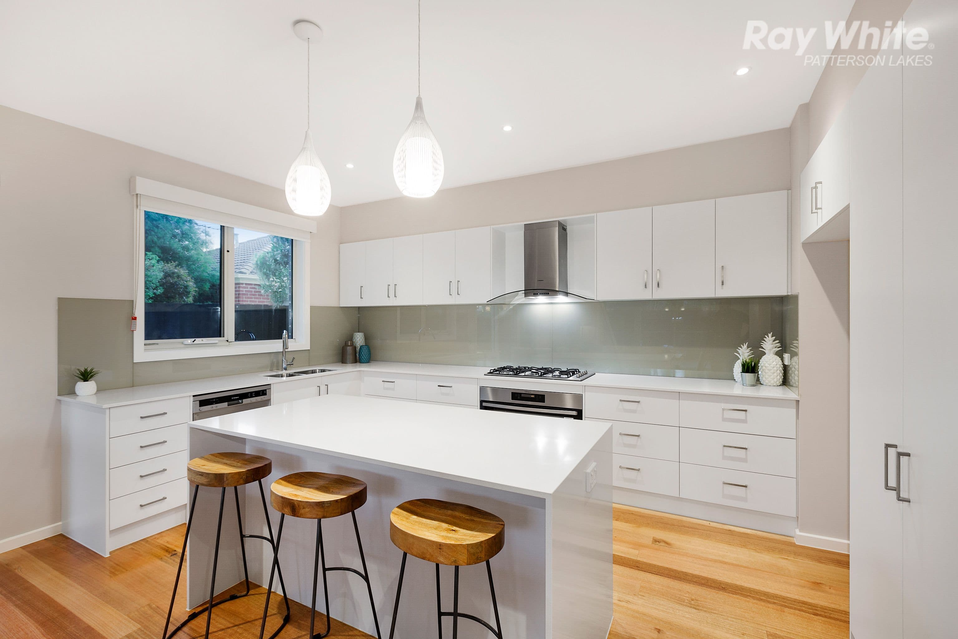 70 Rae Avenue, Edithvale VIC 3196, Edithvale - Thumbnail 2