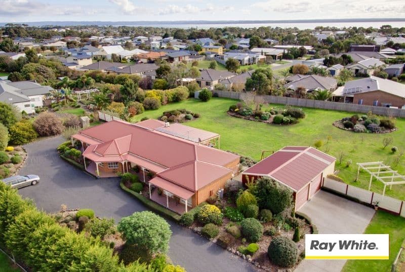27 Ventnor Road, Cowes VIC 3922, Cowes - Image 1
