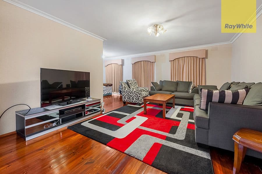 16 Riversdale Street, Craigieburn VIC 3064, Craigieburn - Thumbnail 4