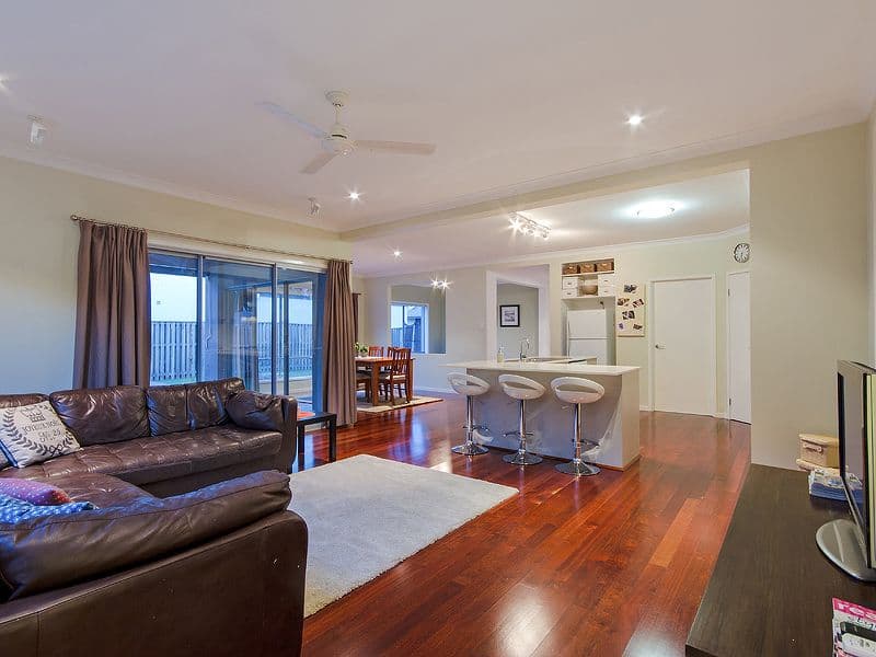 38 Azzurra Drive, VARSITY LAKES QLD 4227, Varsity Lakes - Thumbnail 5