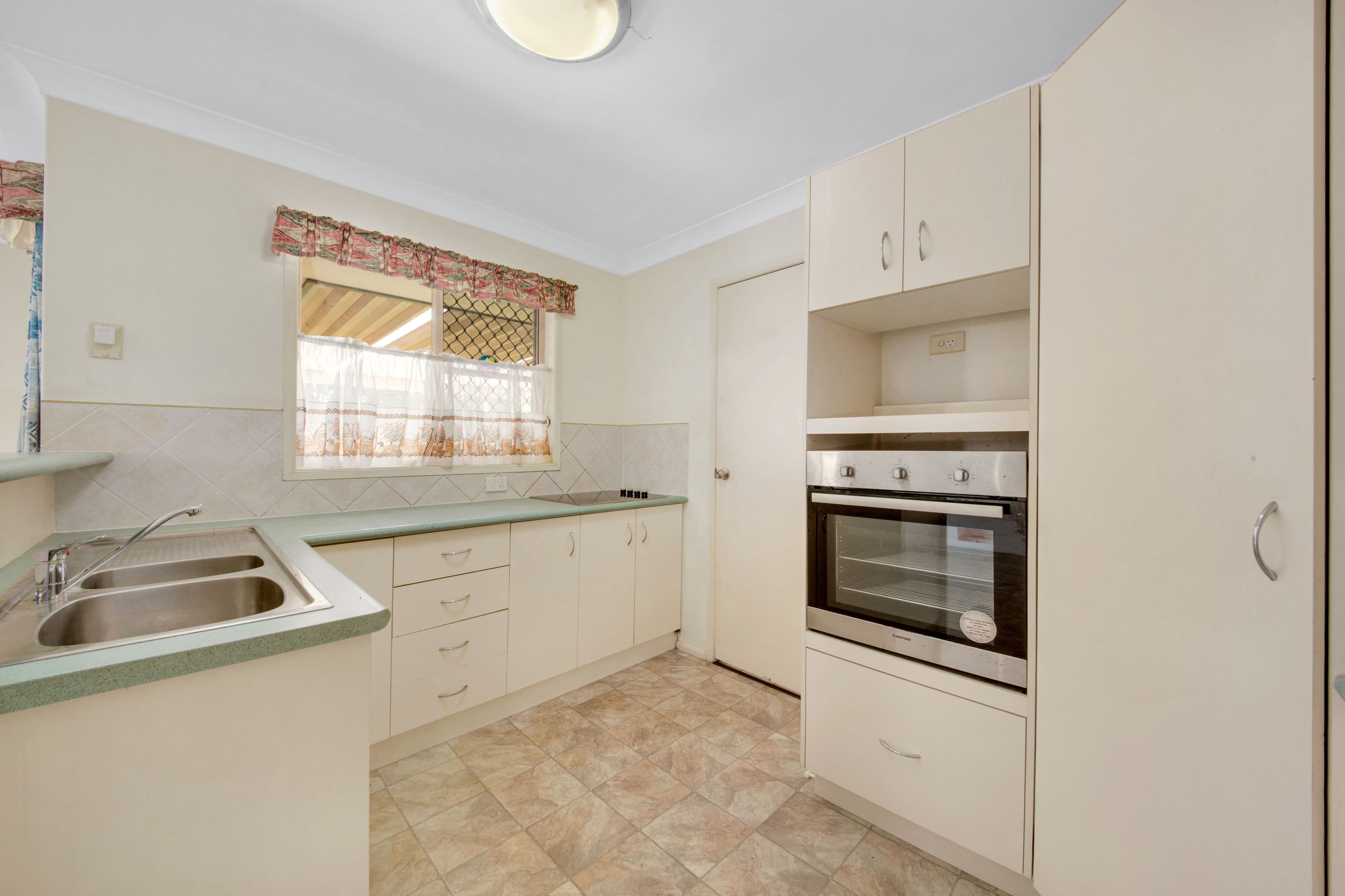 7 Hamilton Drive, Clinton QLD 4680, Clinton - Thumbnail 5