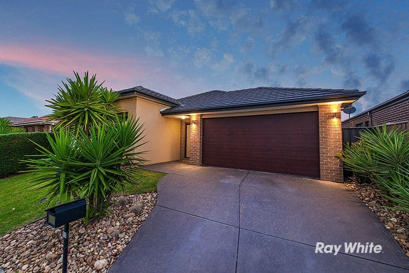 11 Merlin Drive, Cranbourne North VIC 3977, Cranbourne North - Thumbnail 2