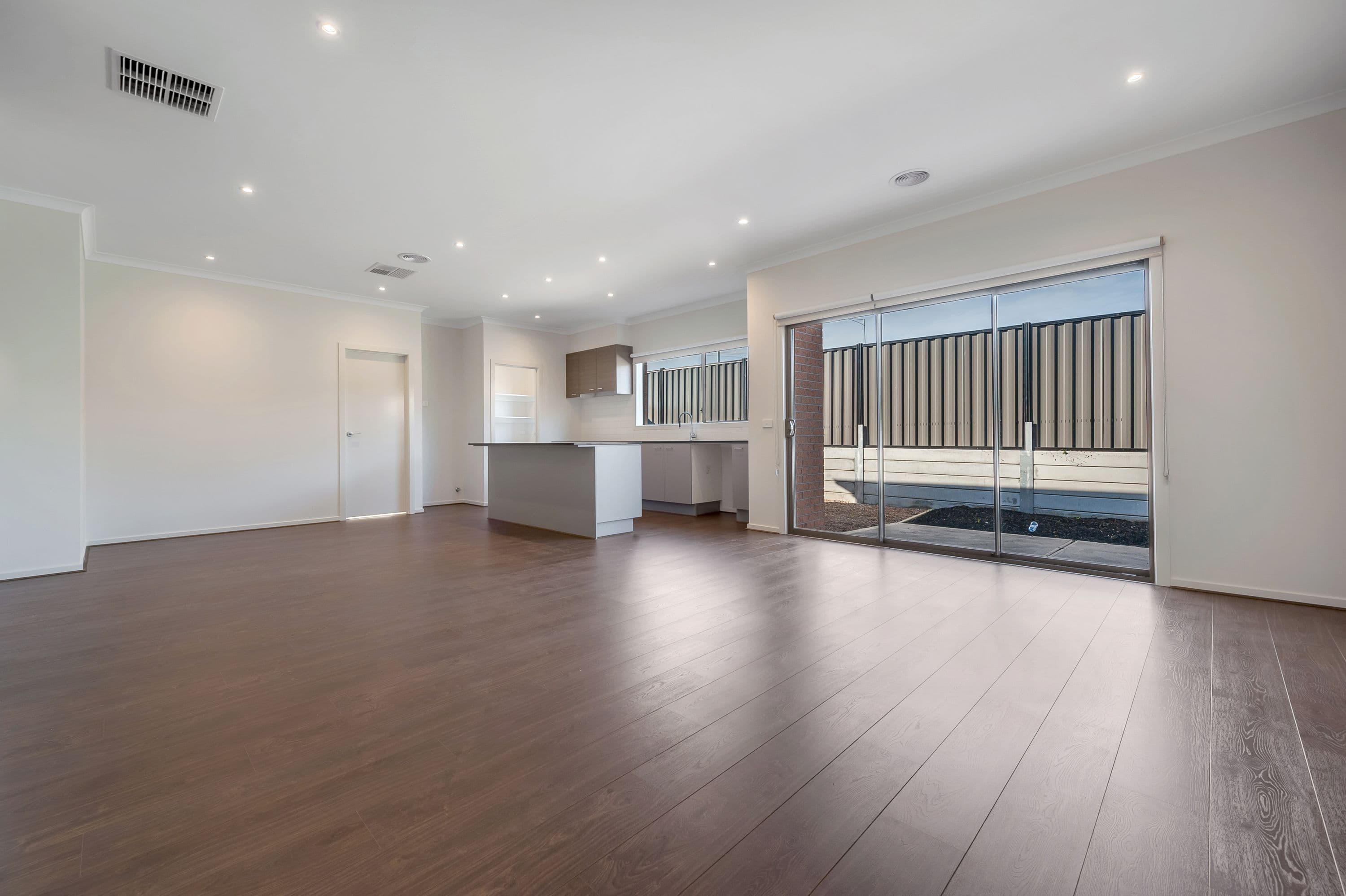 14 Water Lily Circuit, Craigieburn VIC 3064, Craigieburn - Thumbnail 4
