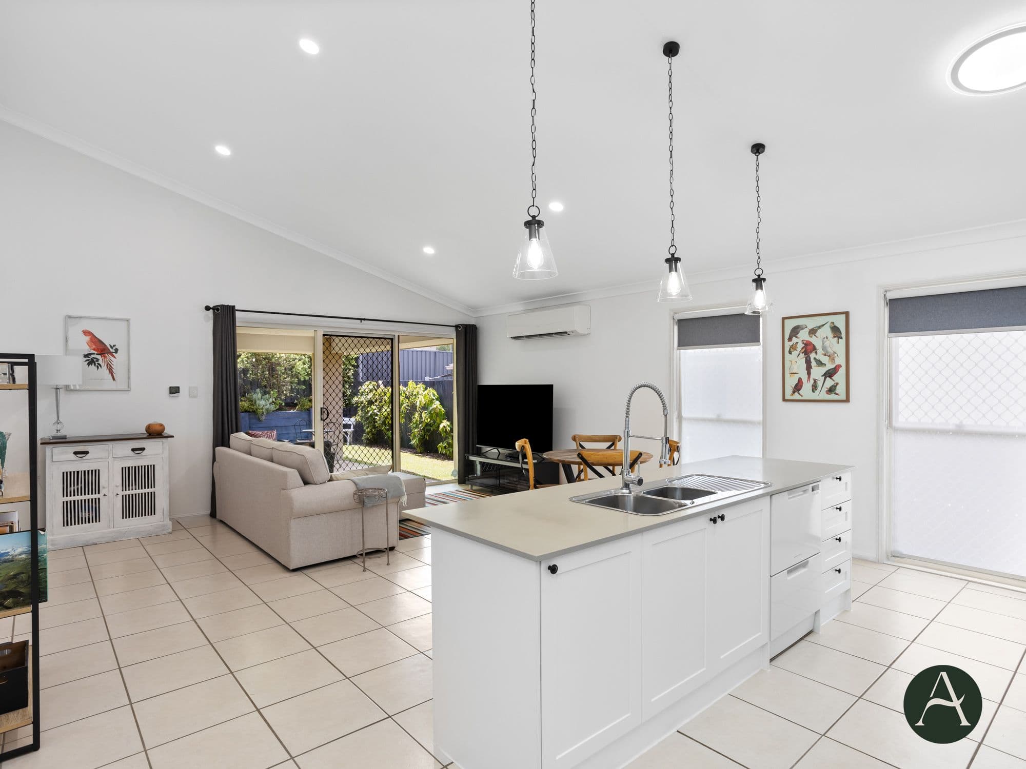 17 Jackson Street, Coomera QLD 4209, Coomera - Thumbnail 2